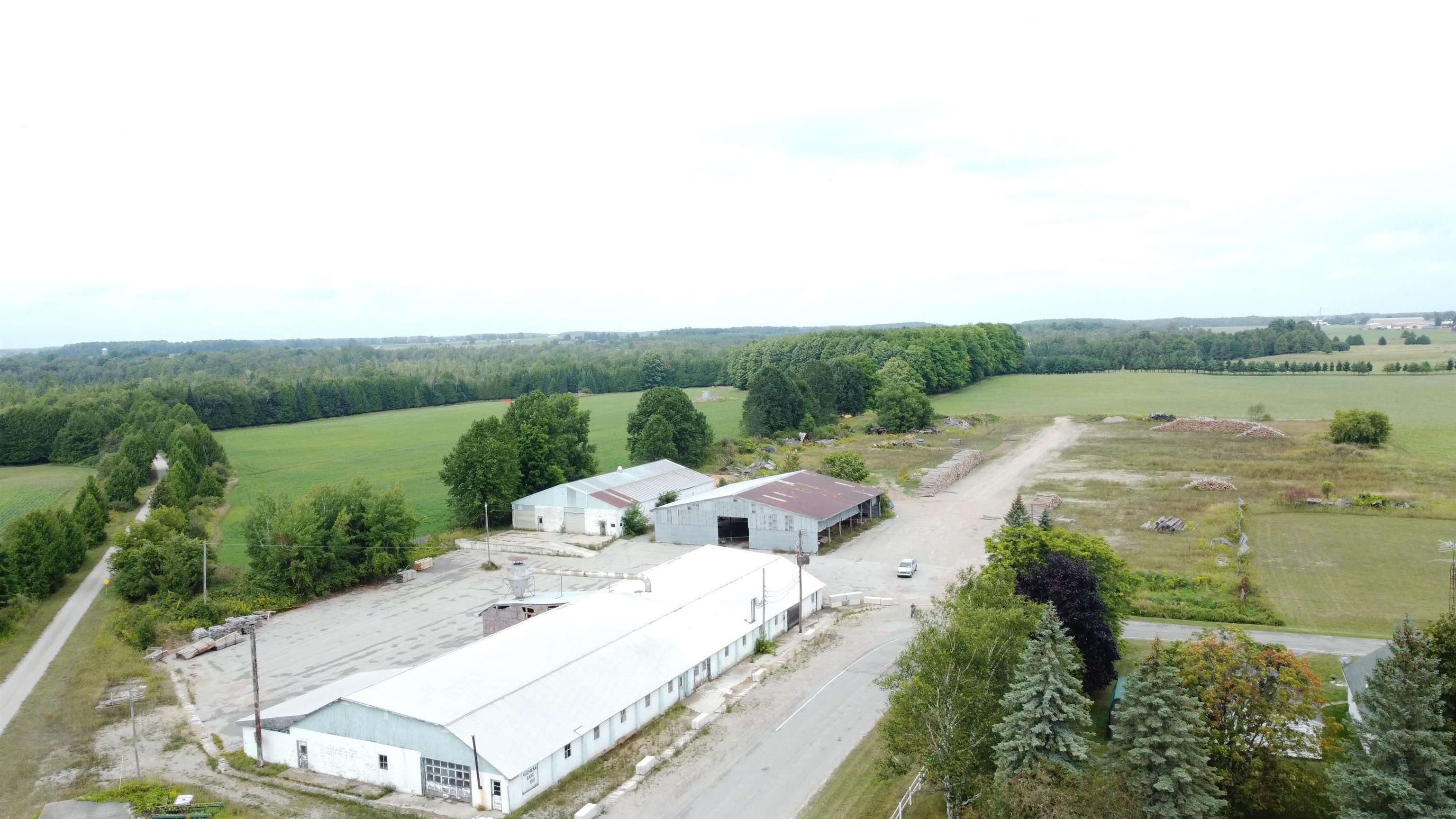 6780 Railway Street Property Photo 4