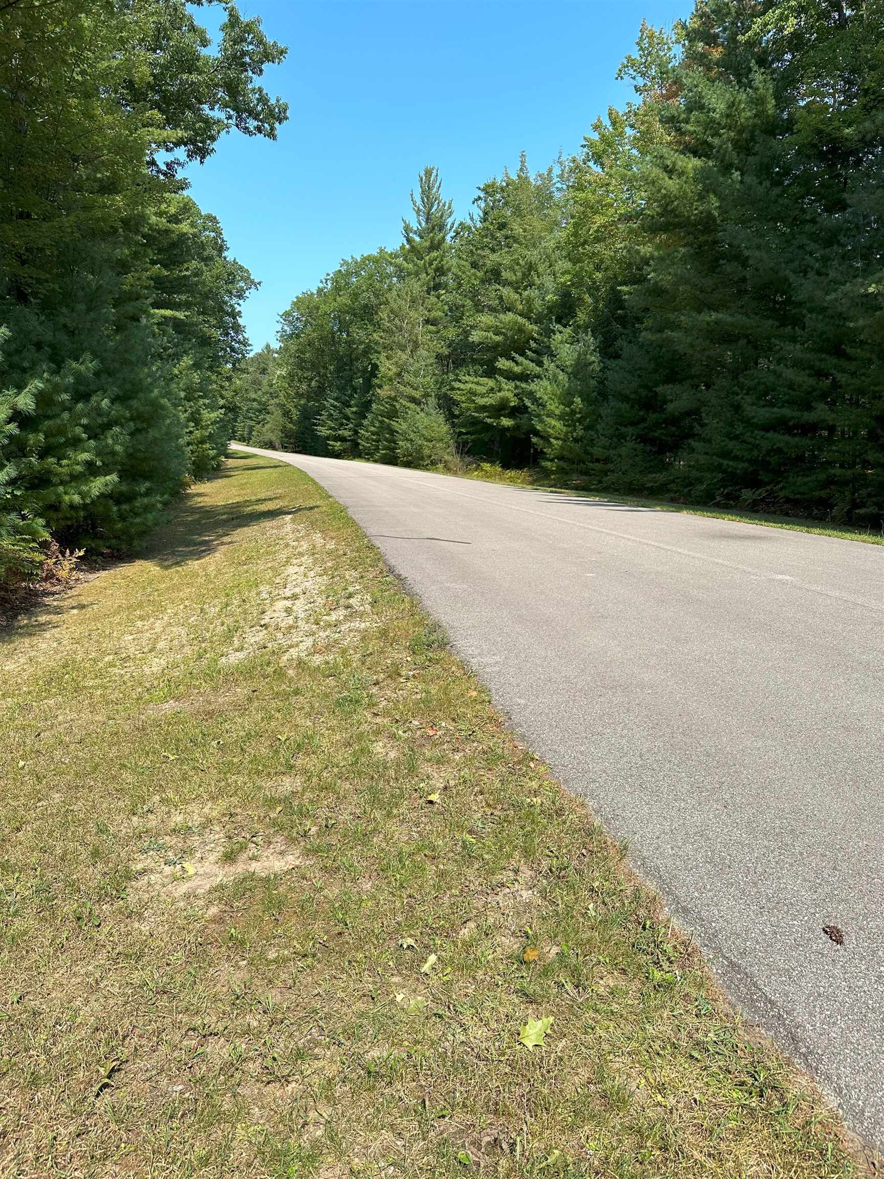 592 Se Blue Heron Drive Property Photo 8