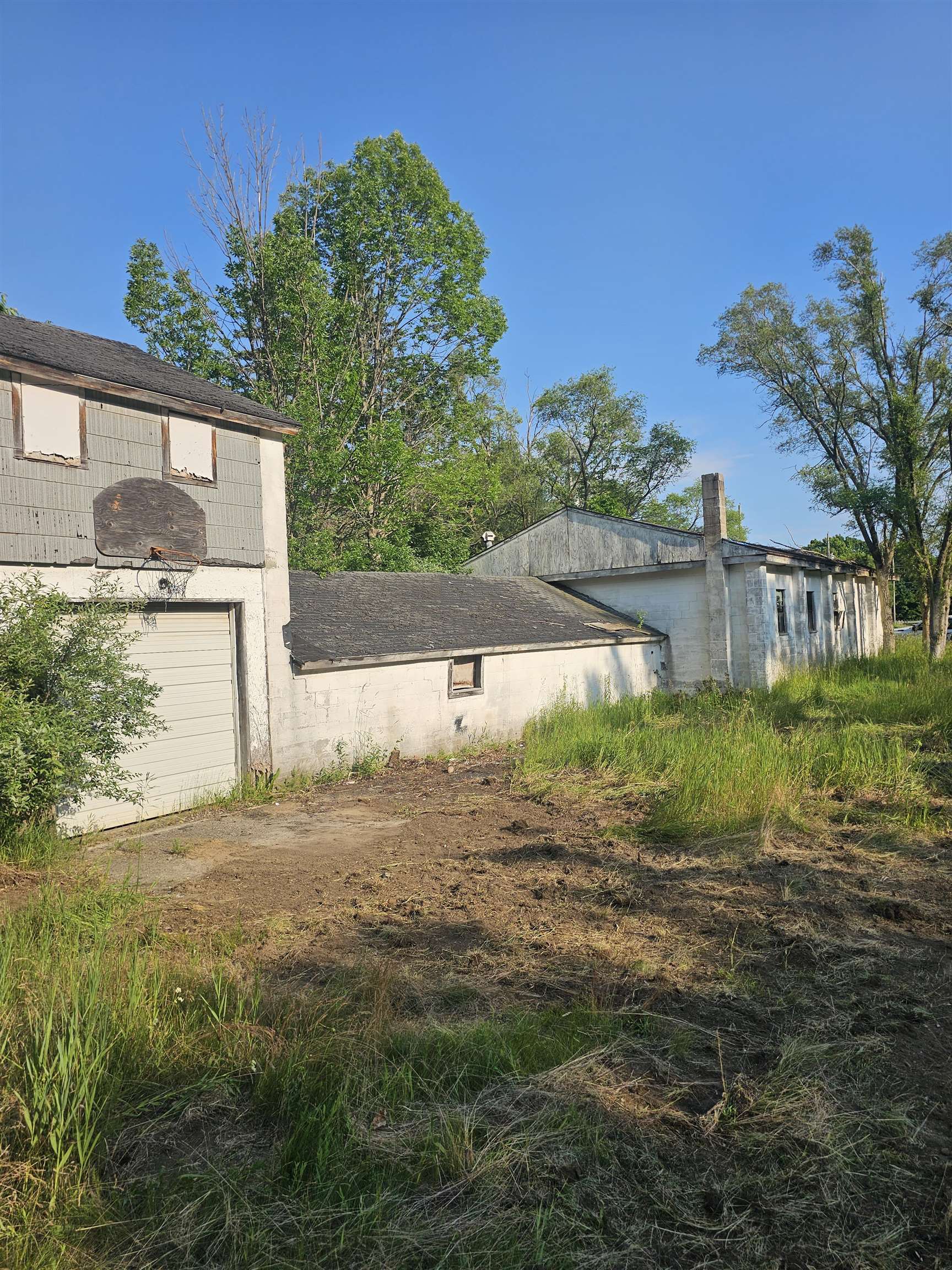 12877 Us-31 N Property Photo 11