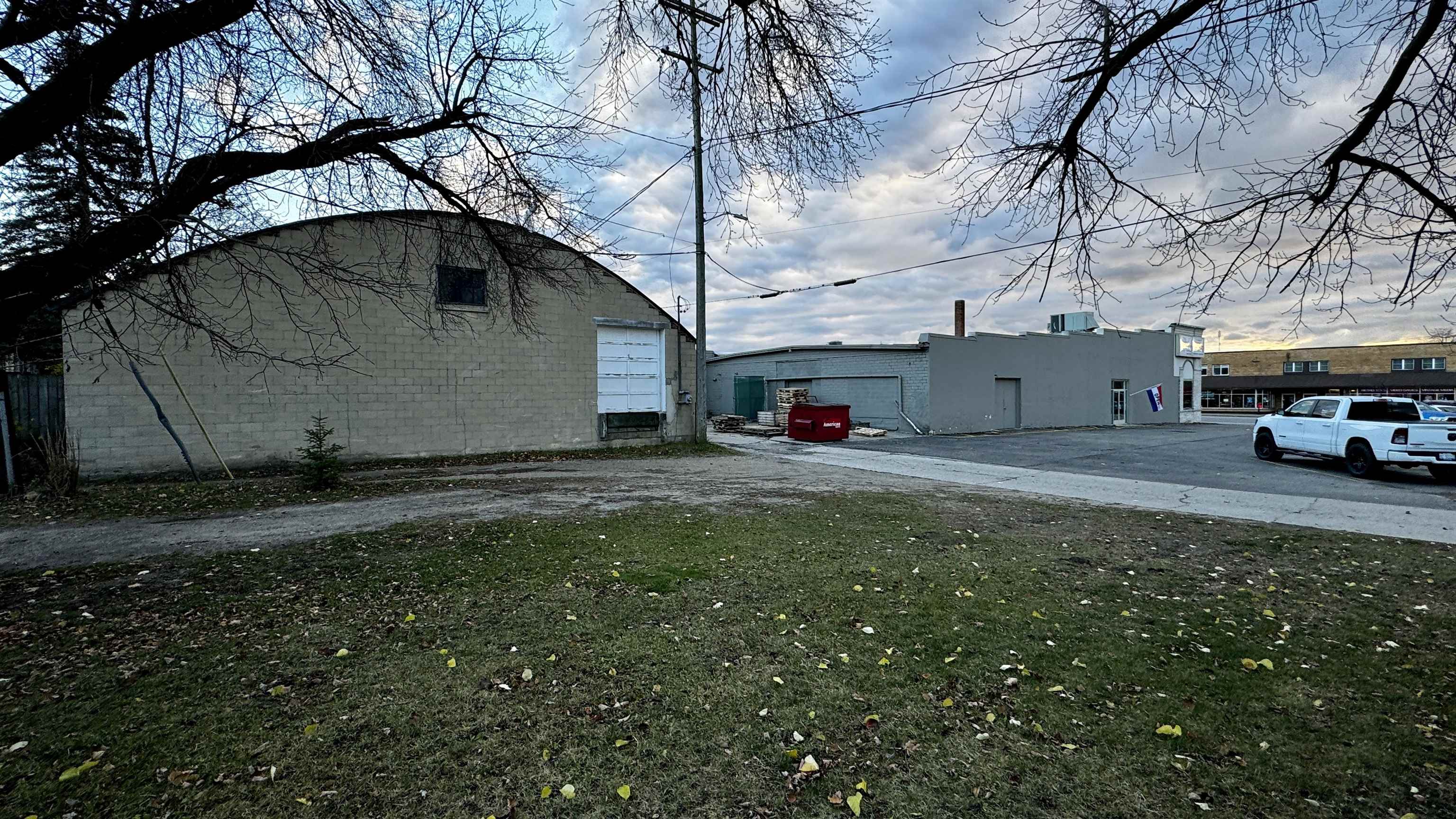 115.5 E Nelson Street Property Photo 8
