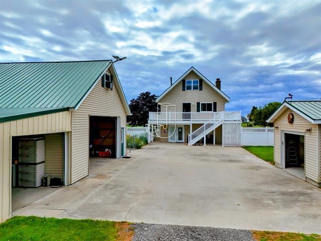 2414 Lola Lane Property Photo 4