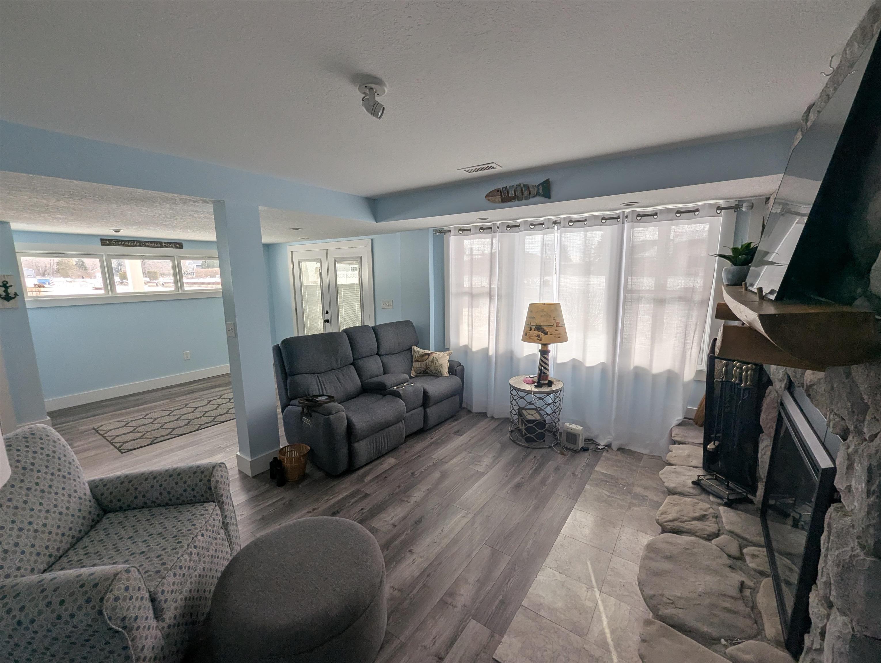 2414 Lola Lane Property Photo 12