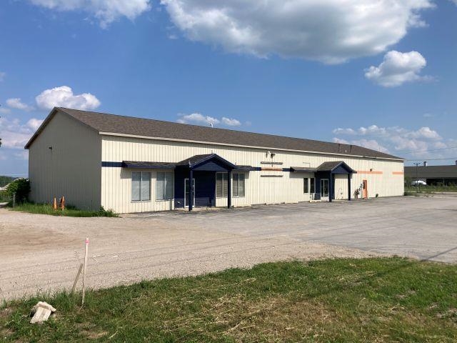 274 N US-31 S Property Photo 1