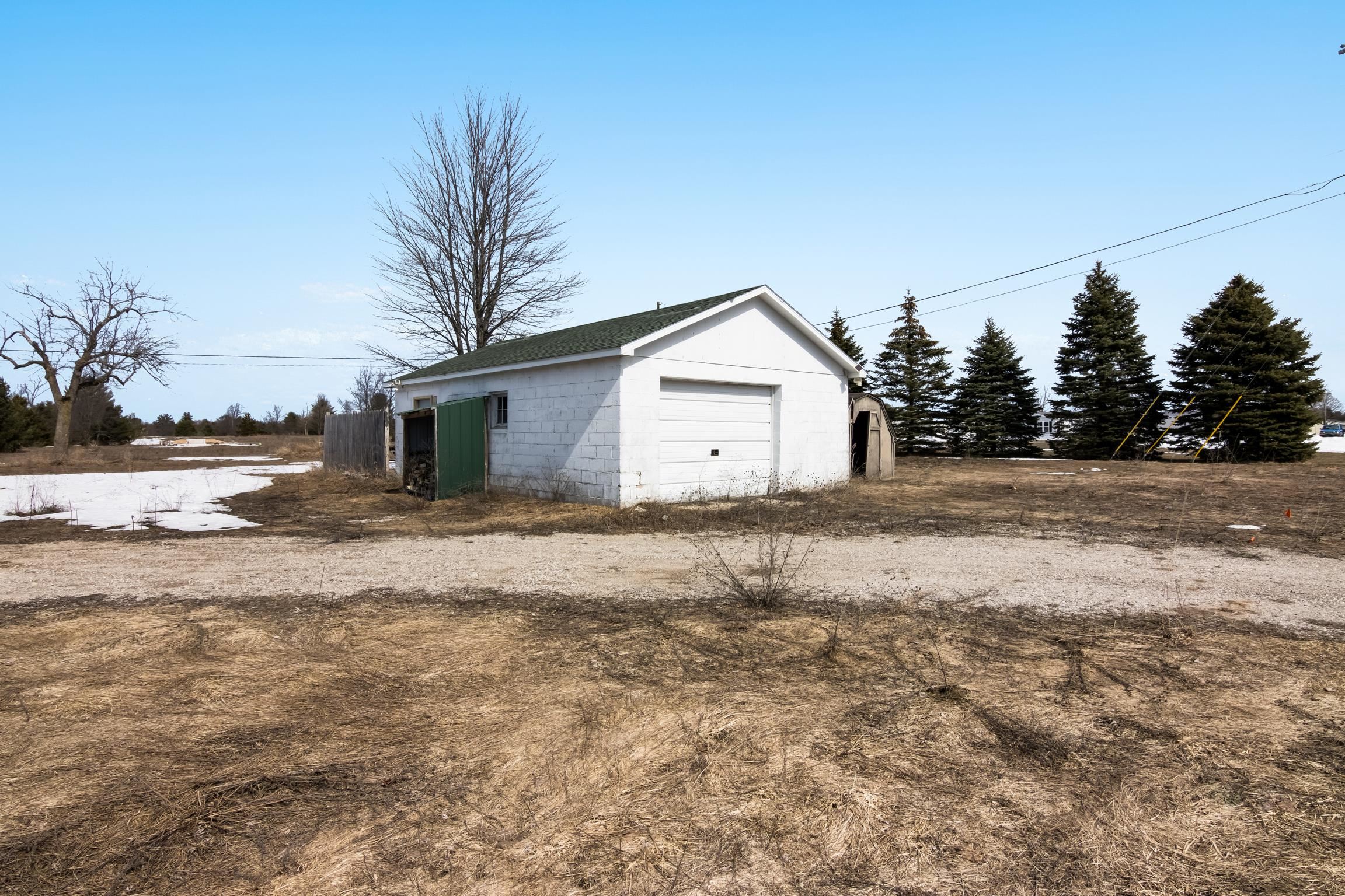 17140 Honor Highway Property Photo 8