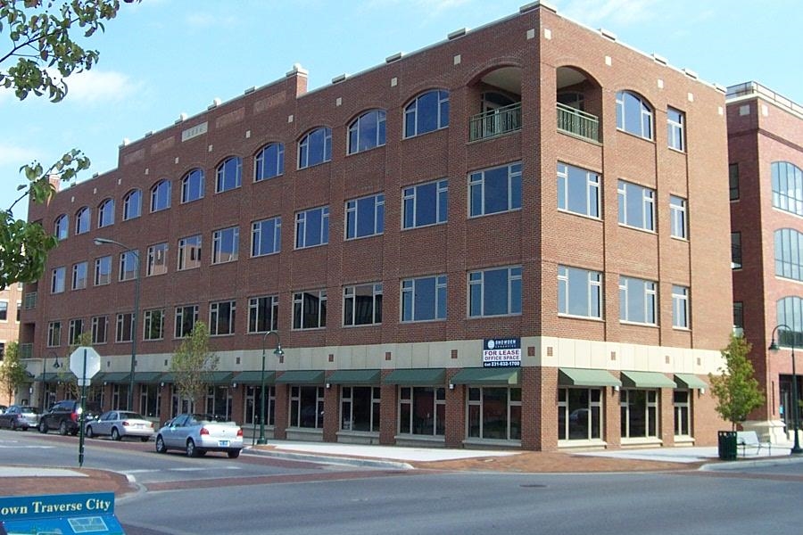125 S Park Street Property Photo 1