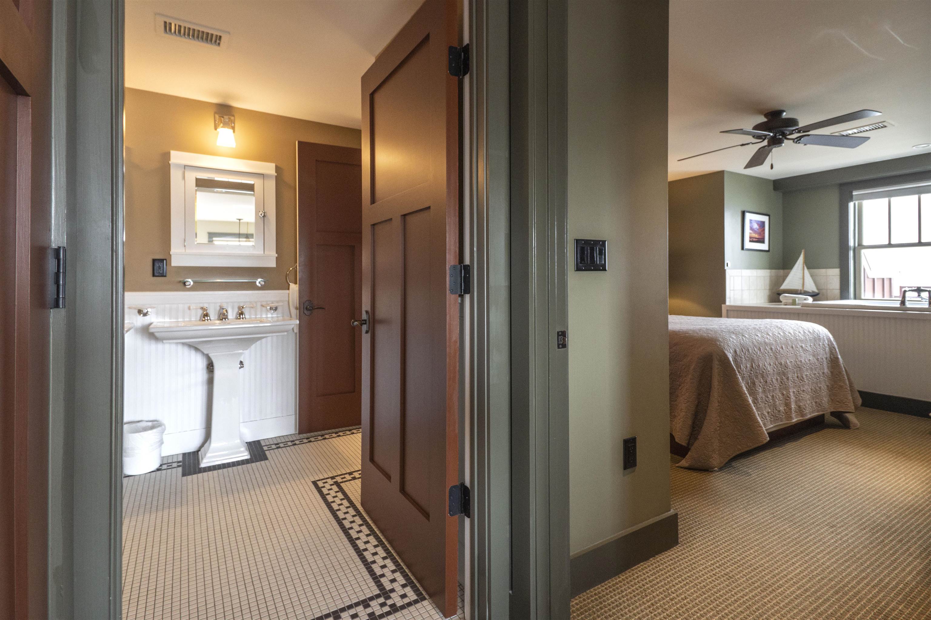 2035 N Us-31 N Property Photo 9
