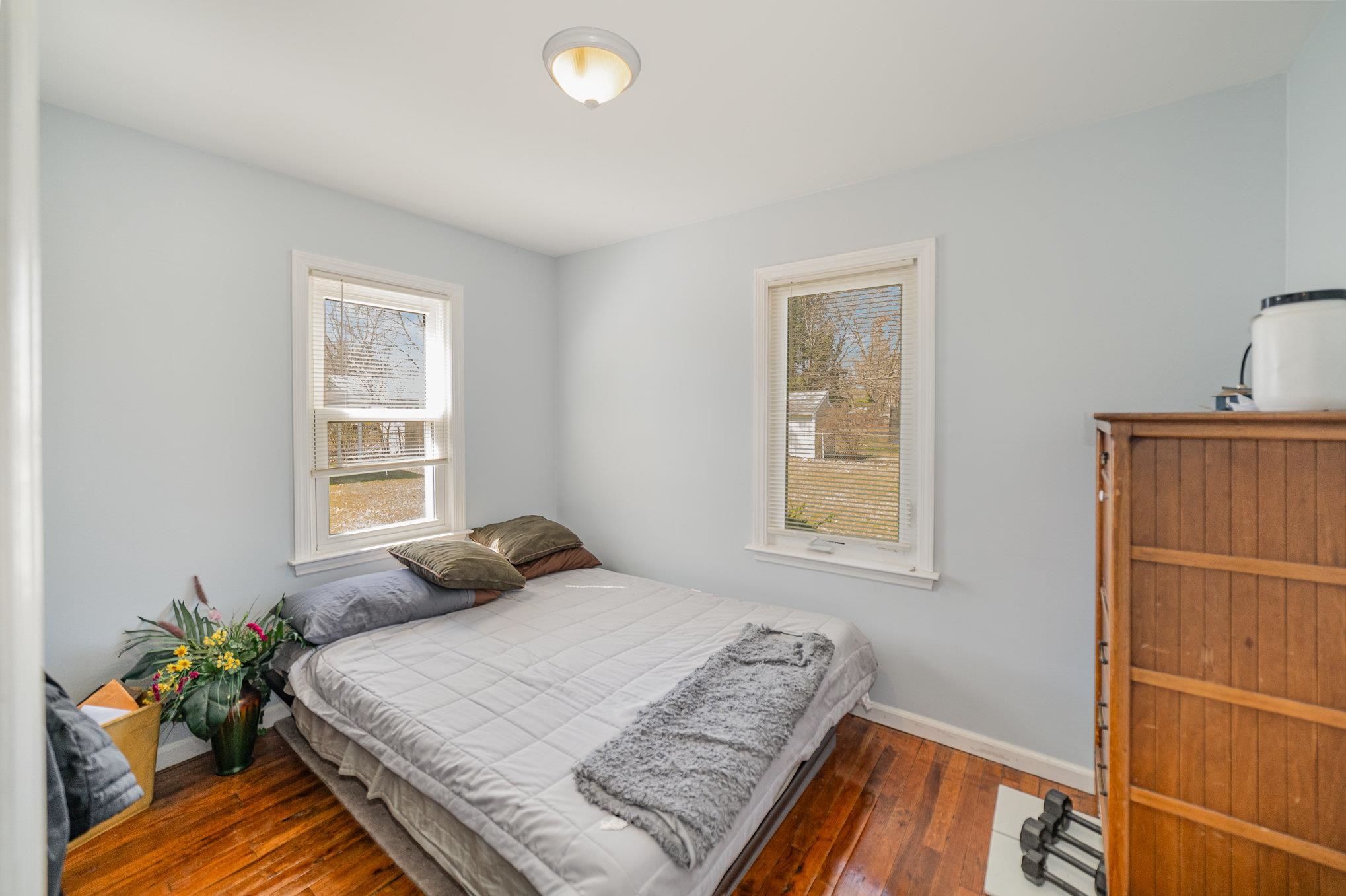 912 E Andre Street Property Photo 10