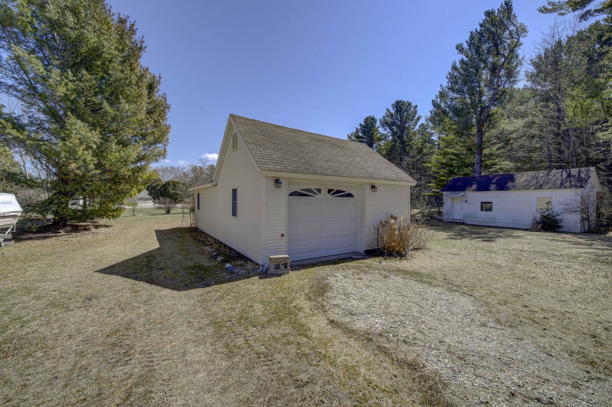 603 S Main Street Property Photo 5