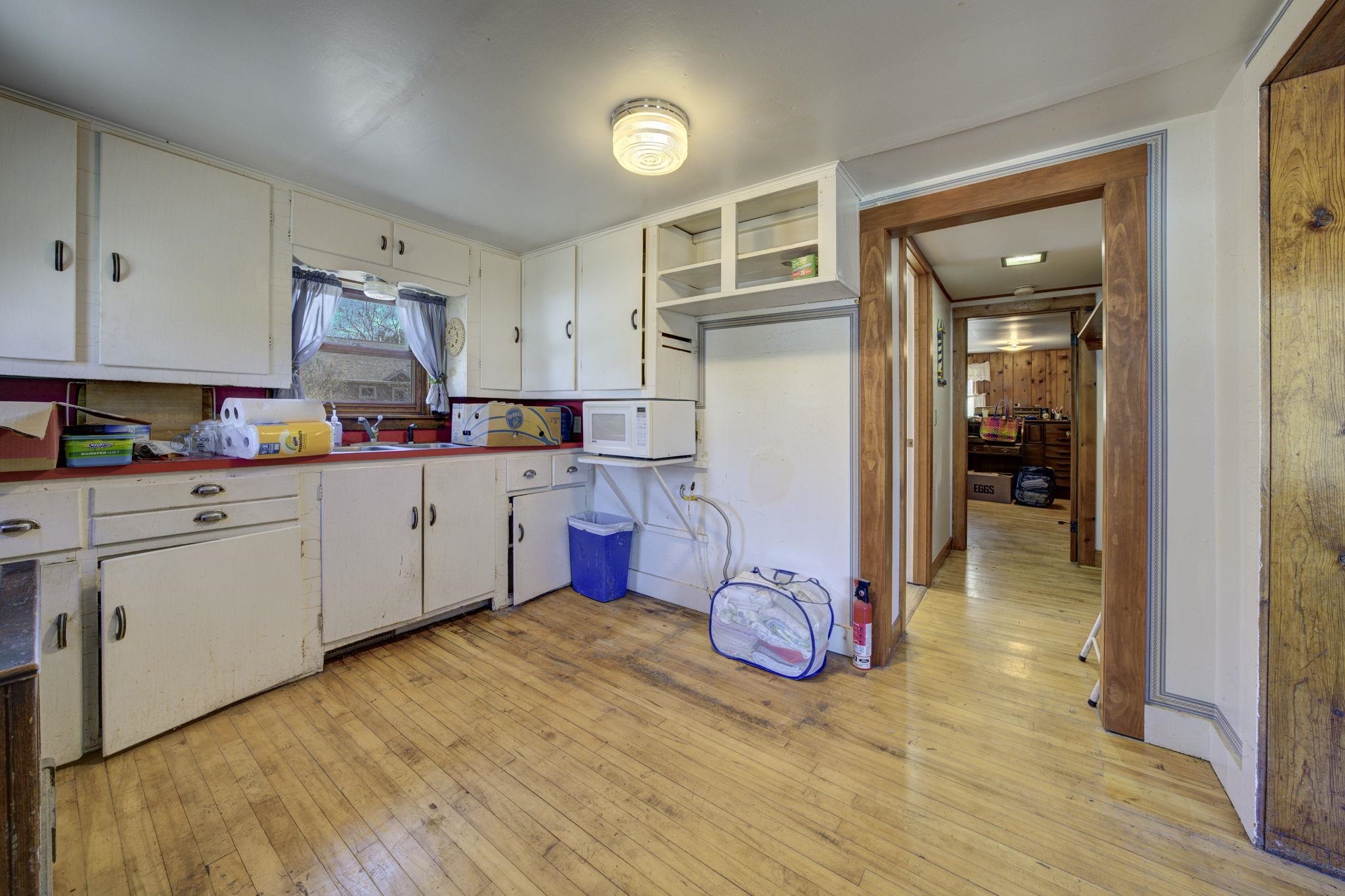 603 S Main Street Property Photo 18