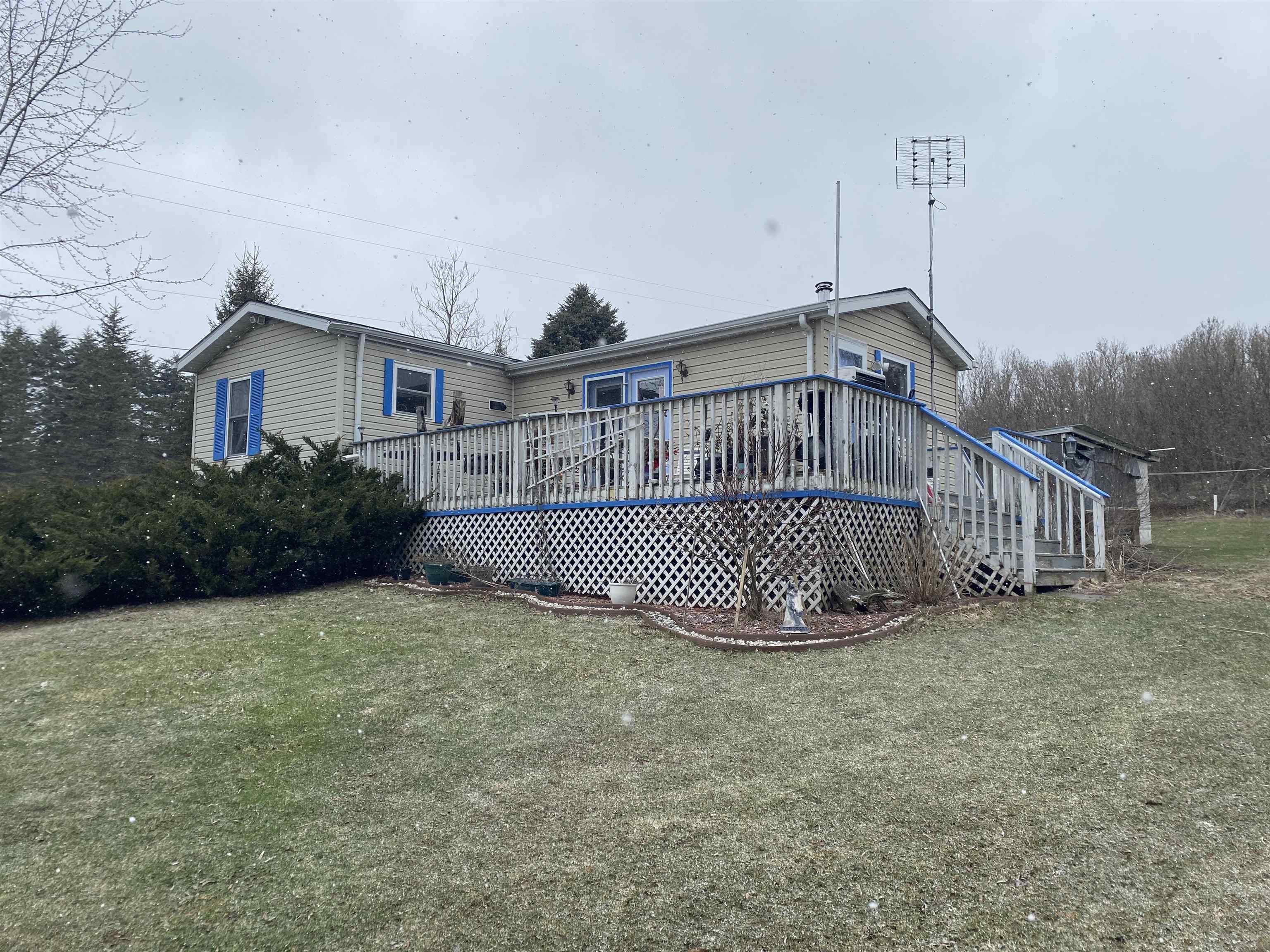 1447 S Dow Road Property Photo 5