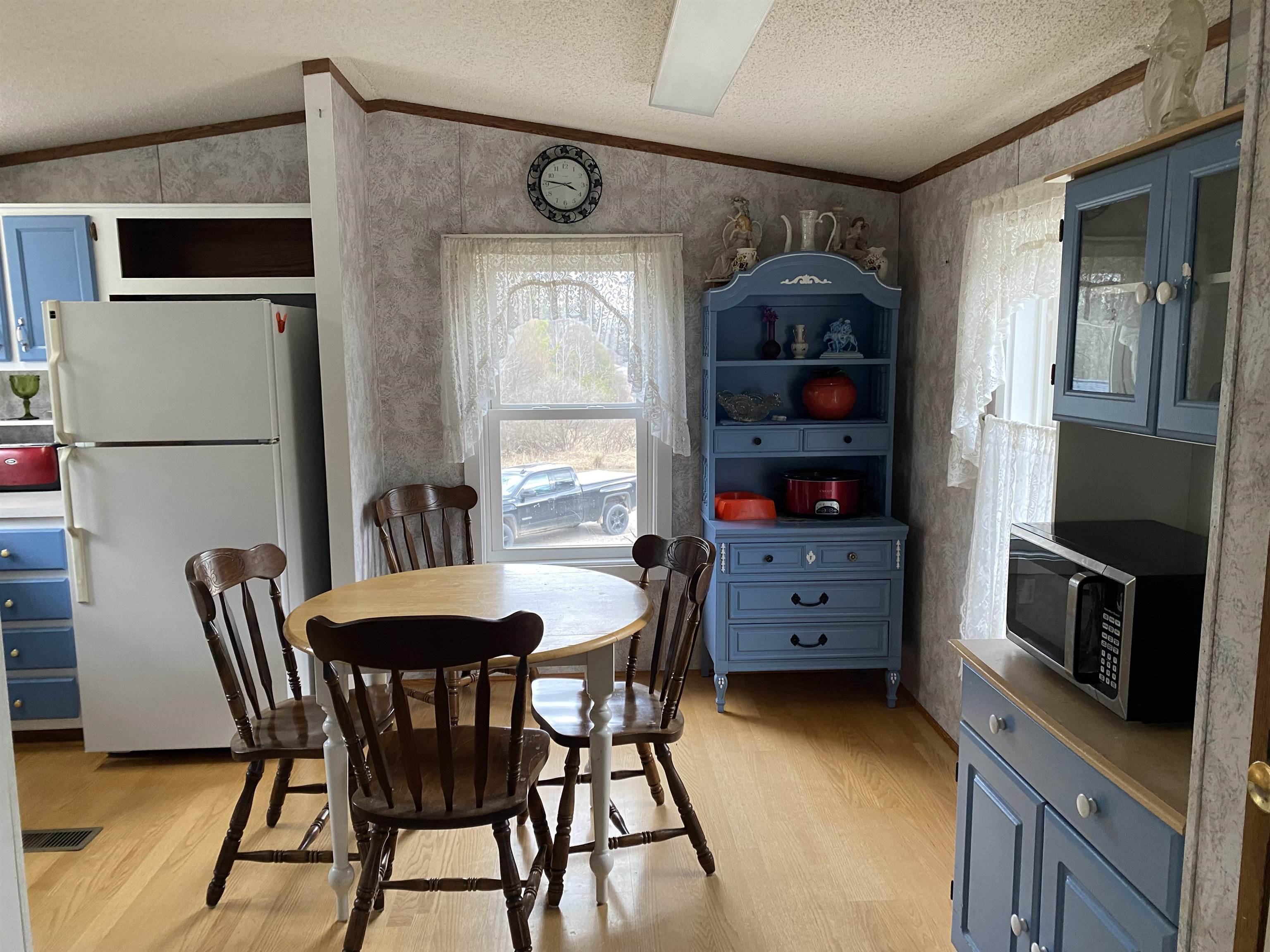 1447 S Dow Road Property Photo 47