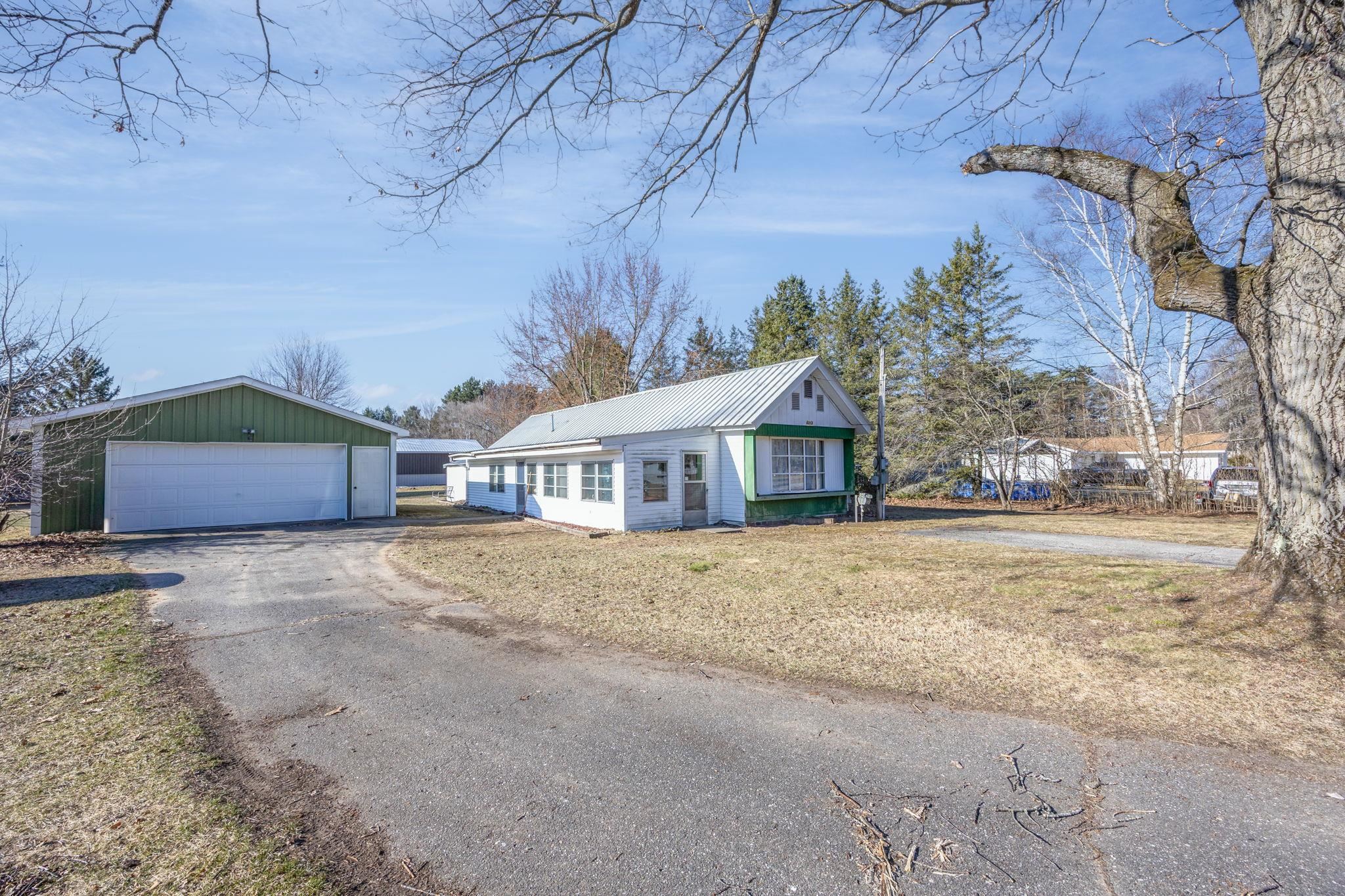 6313 Fairlane Drive Property Photo 1