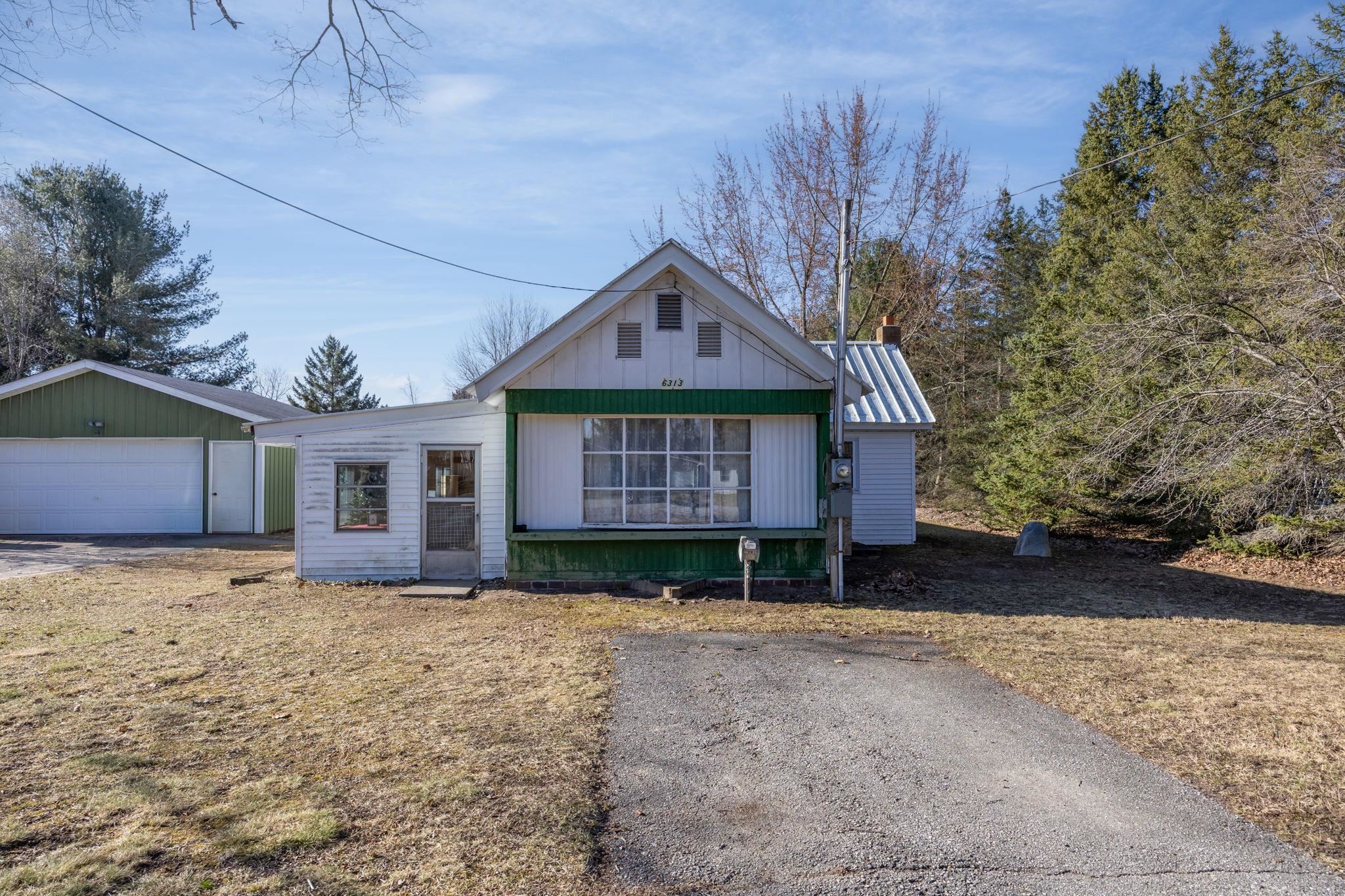 6313 Fairlane Drive Property Photo 2