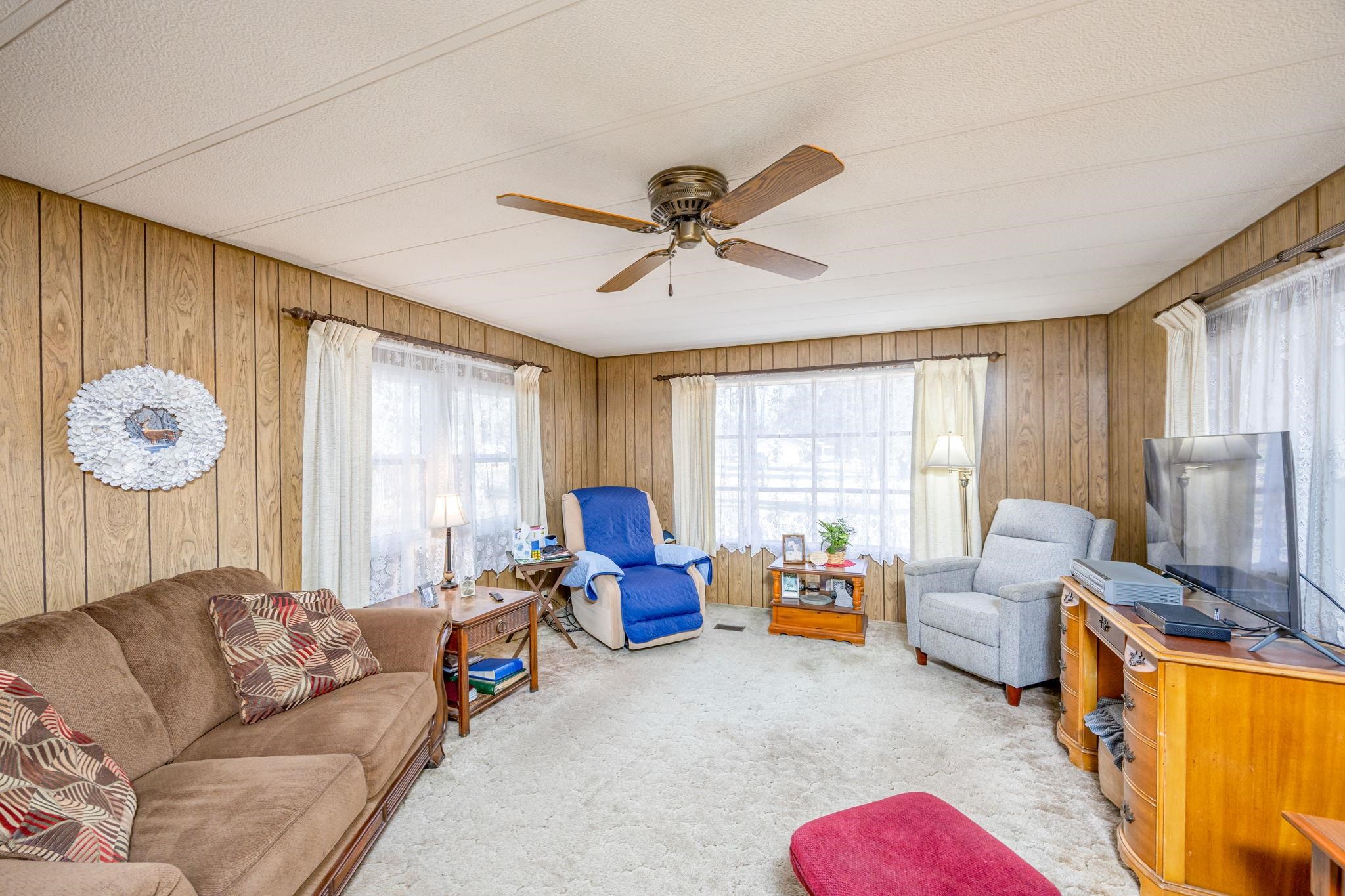 6313 Fairlane Drive Property Photo 7