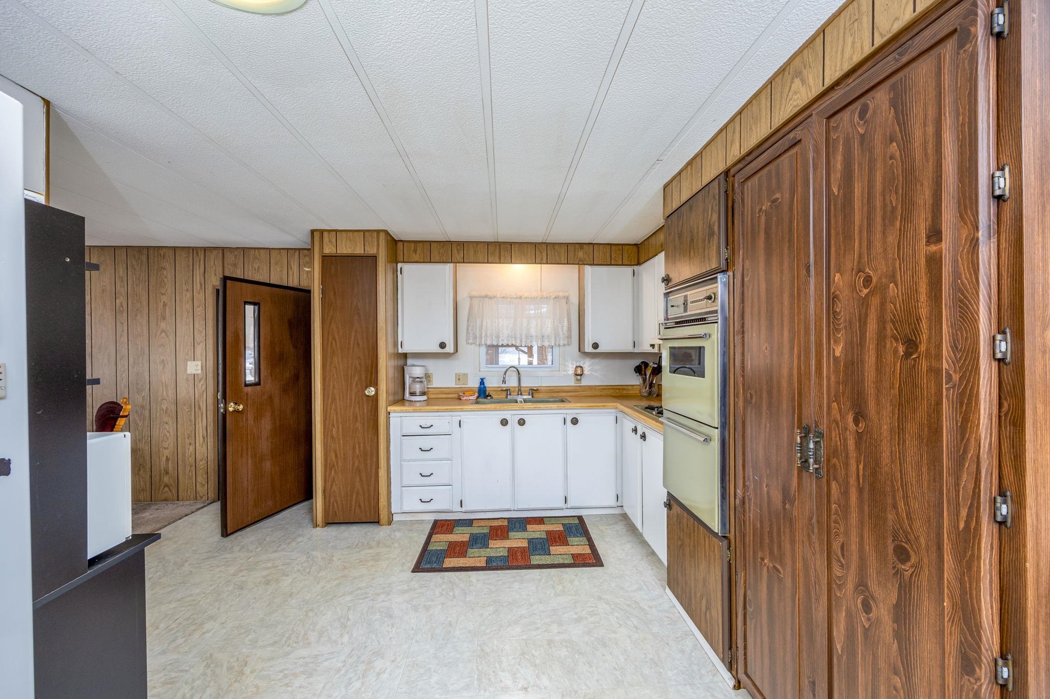 6313 Fairlane Drive Property Photo 9