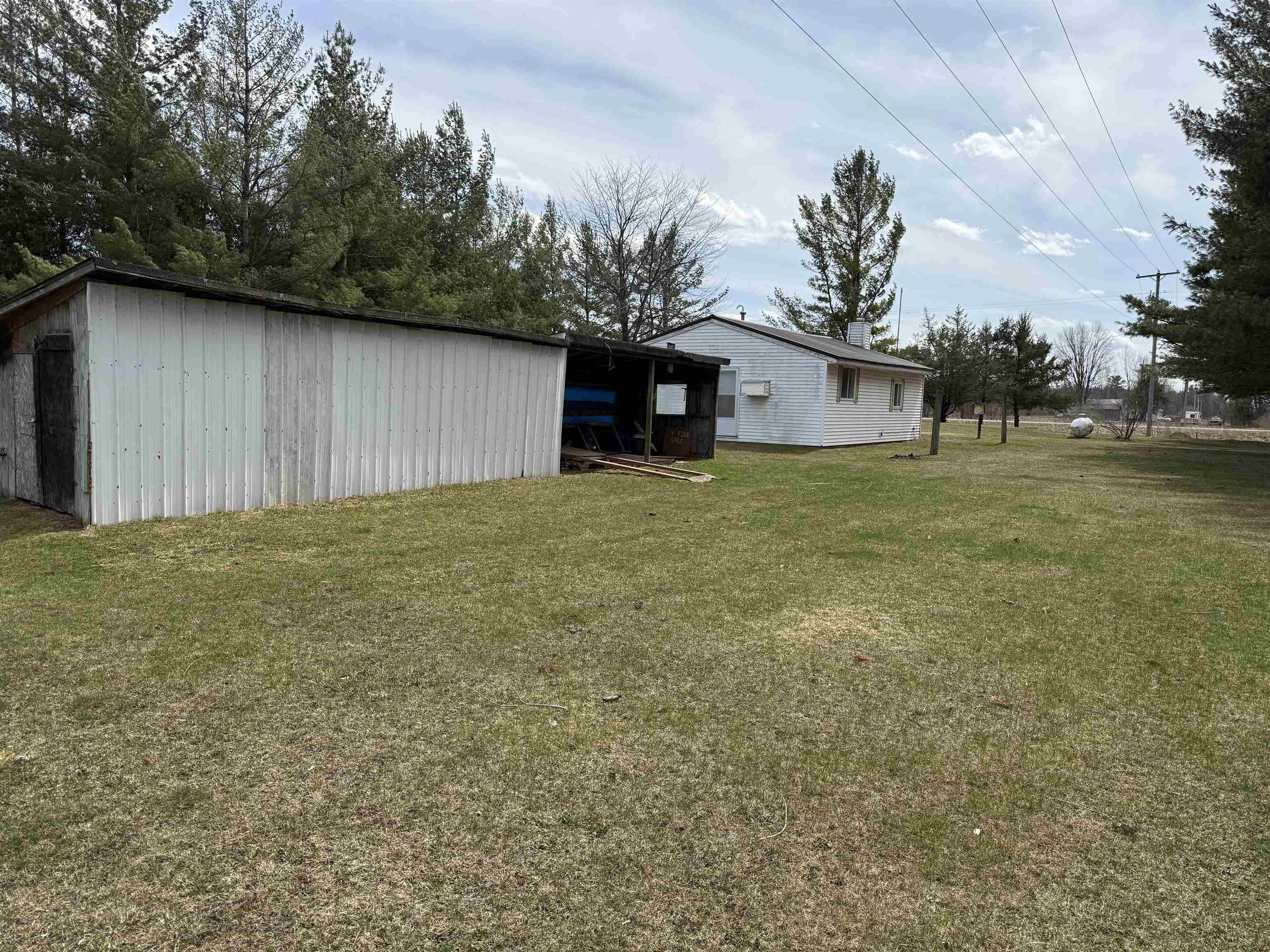 3991 Dundas Road Property Photo 3