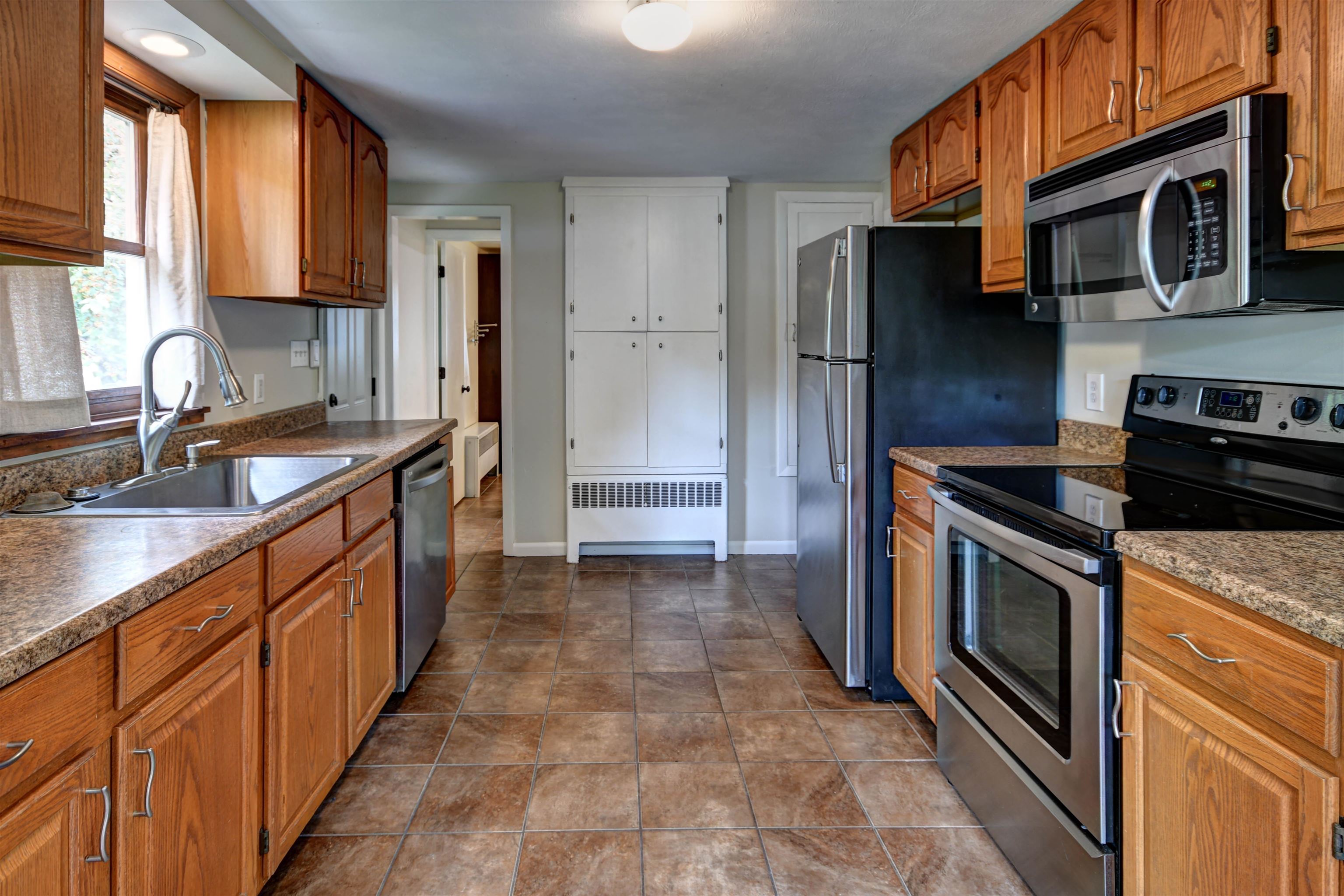 7434 Terrace Avenue Property Photo 5