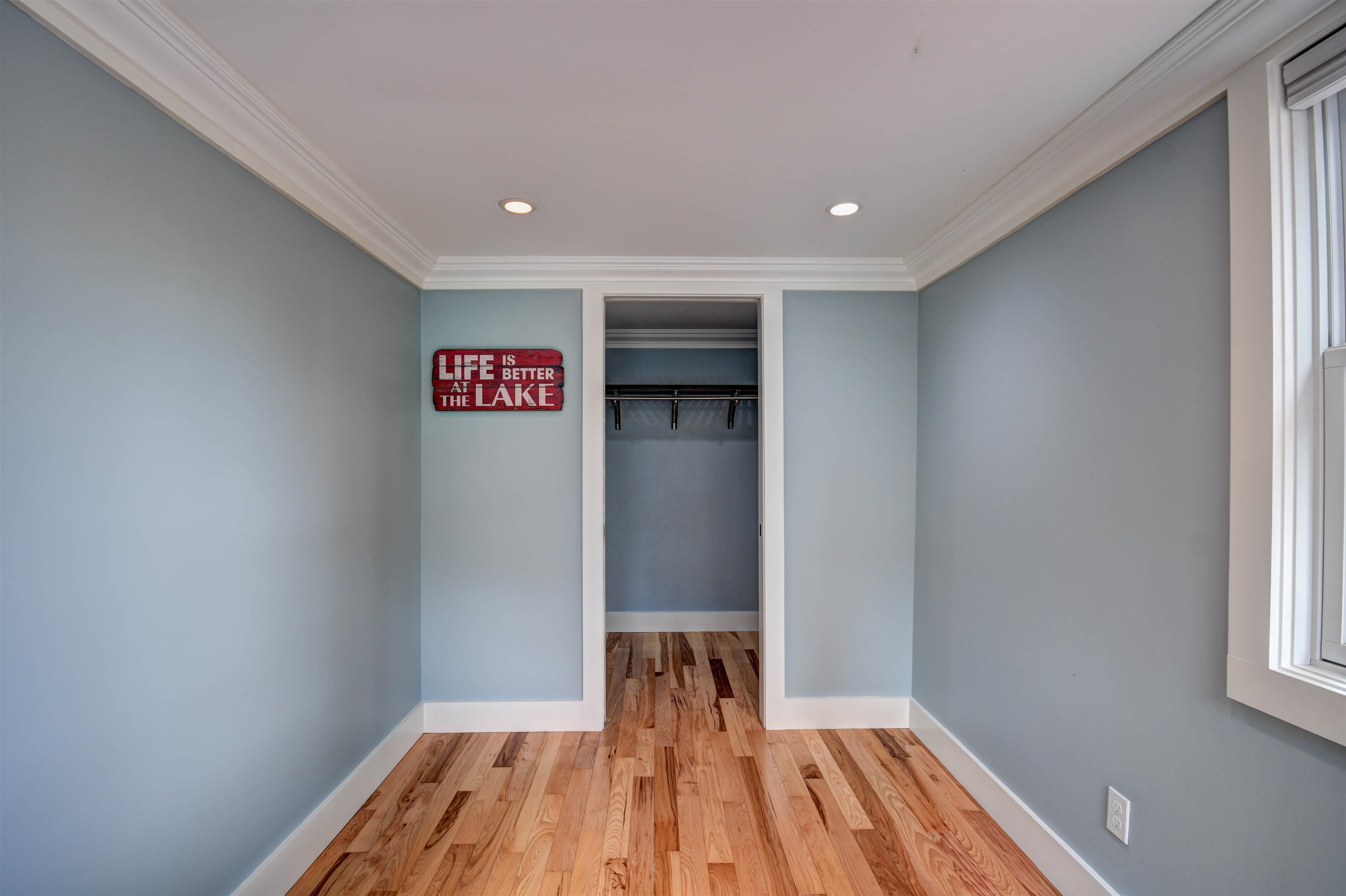 7434 Terrace Avenue Property Photo 12