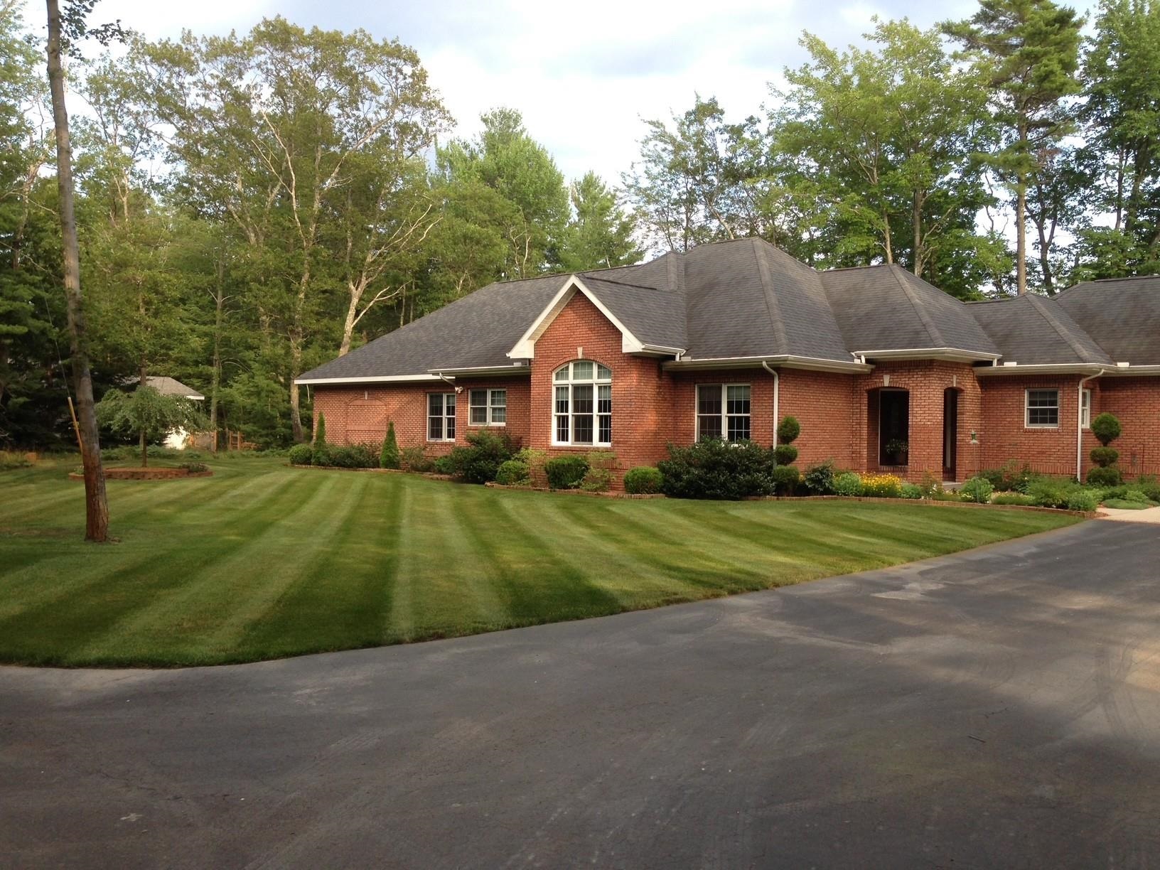 4507 Gowen Road Property Photo 2