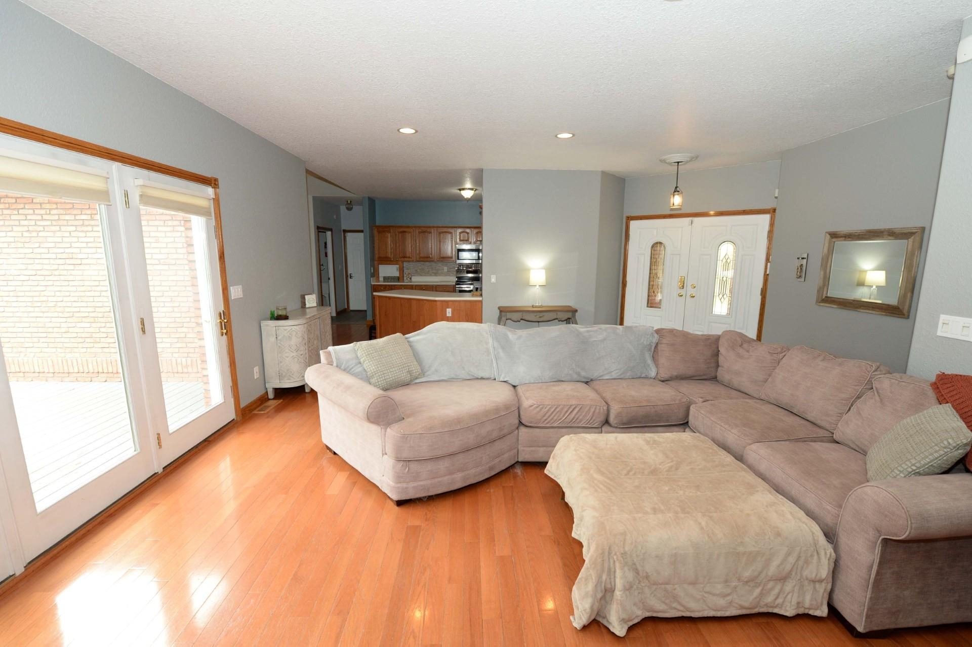4507 Gowen Road Property Photo 18
