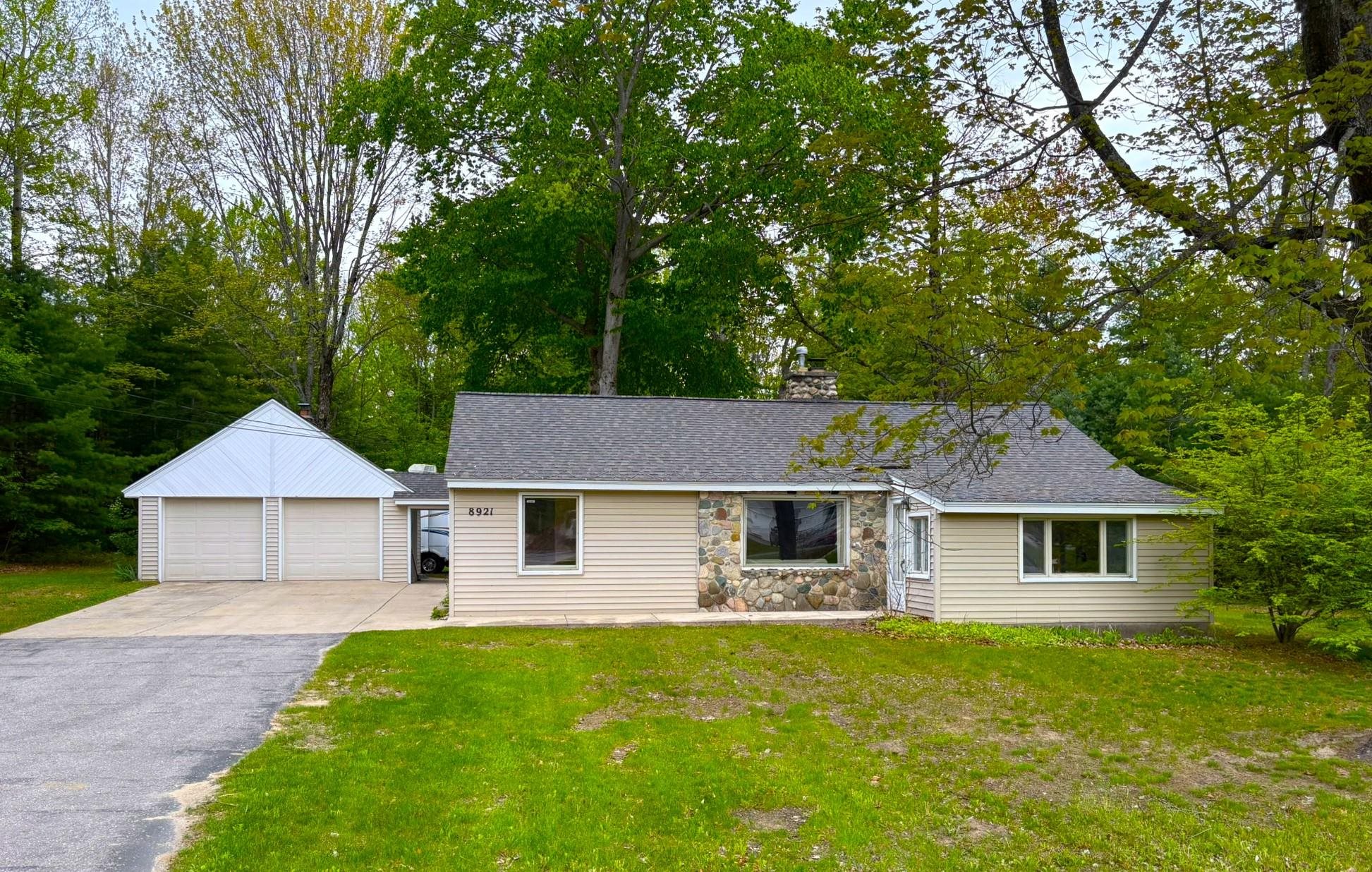 8921 Us-31 Property Photo 1
