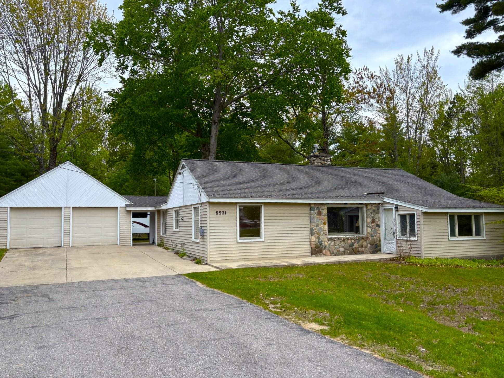 8921 Us-31 Property Photo 2