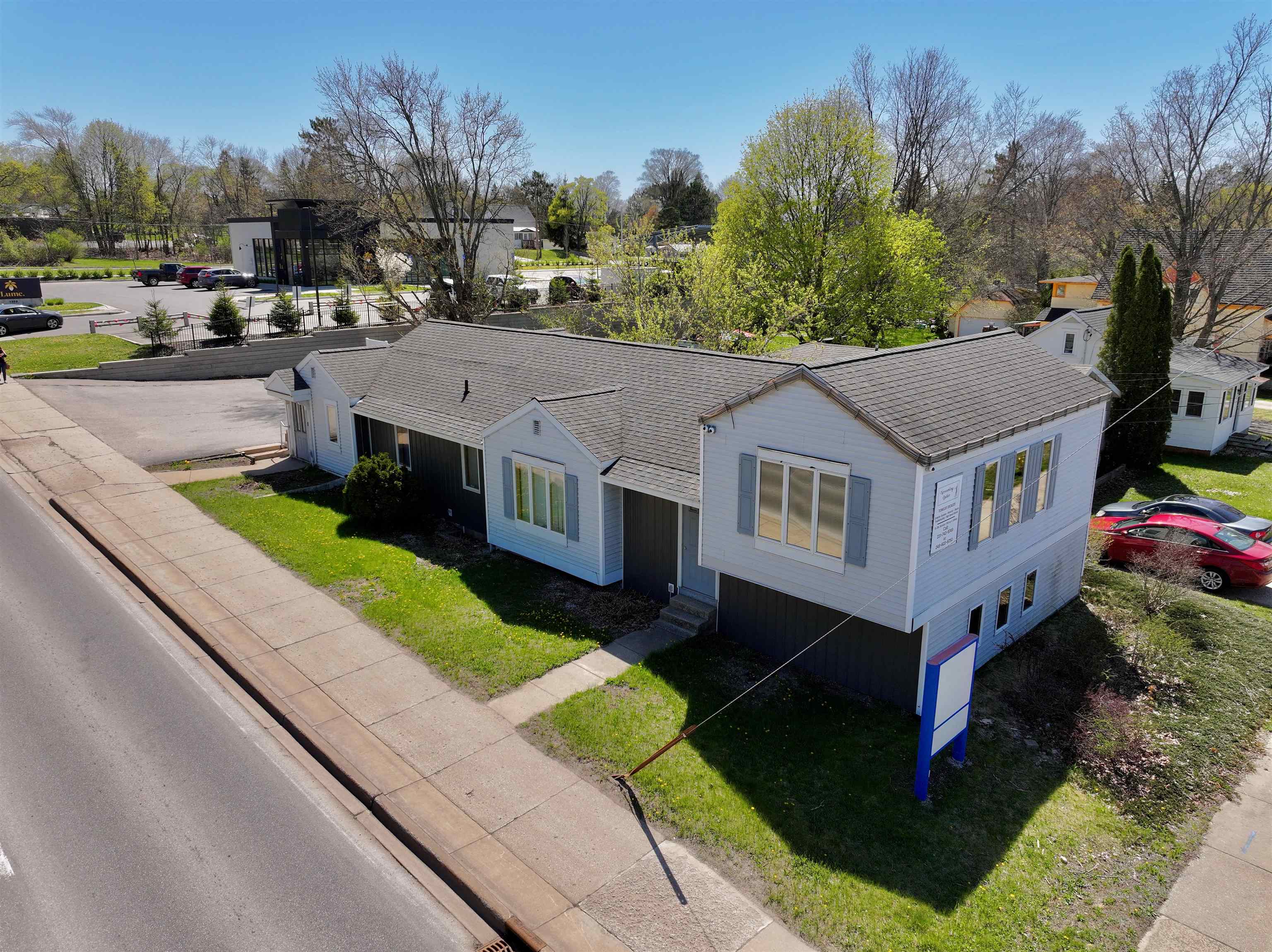 1200 S Mitchell Street Property Photo 1