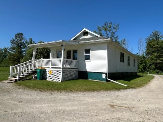 2393 Oates Road Property Photo 4