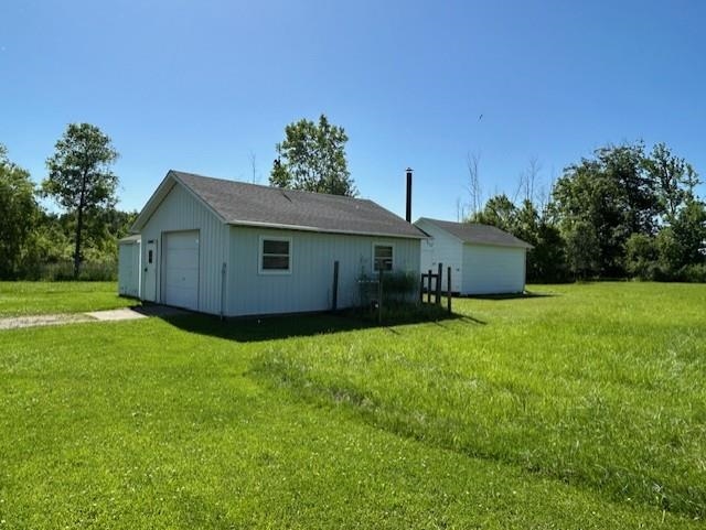 2393 Oates Road Property Photo 8