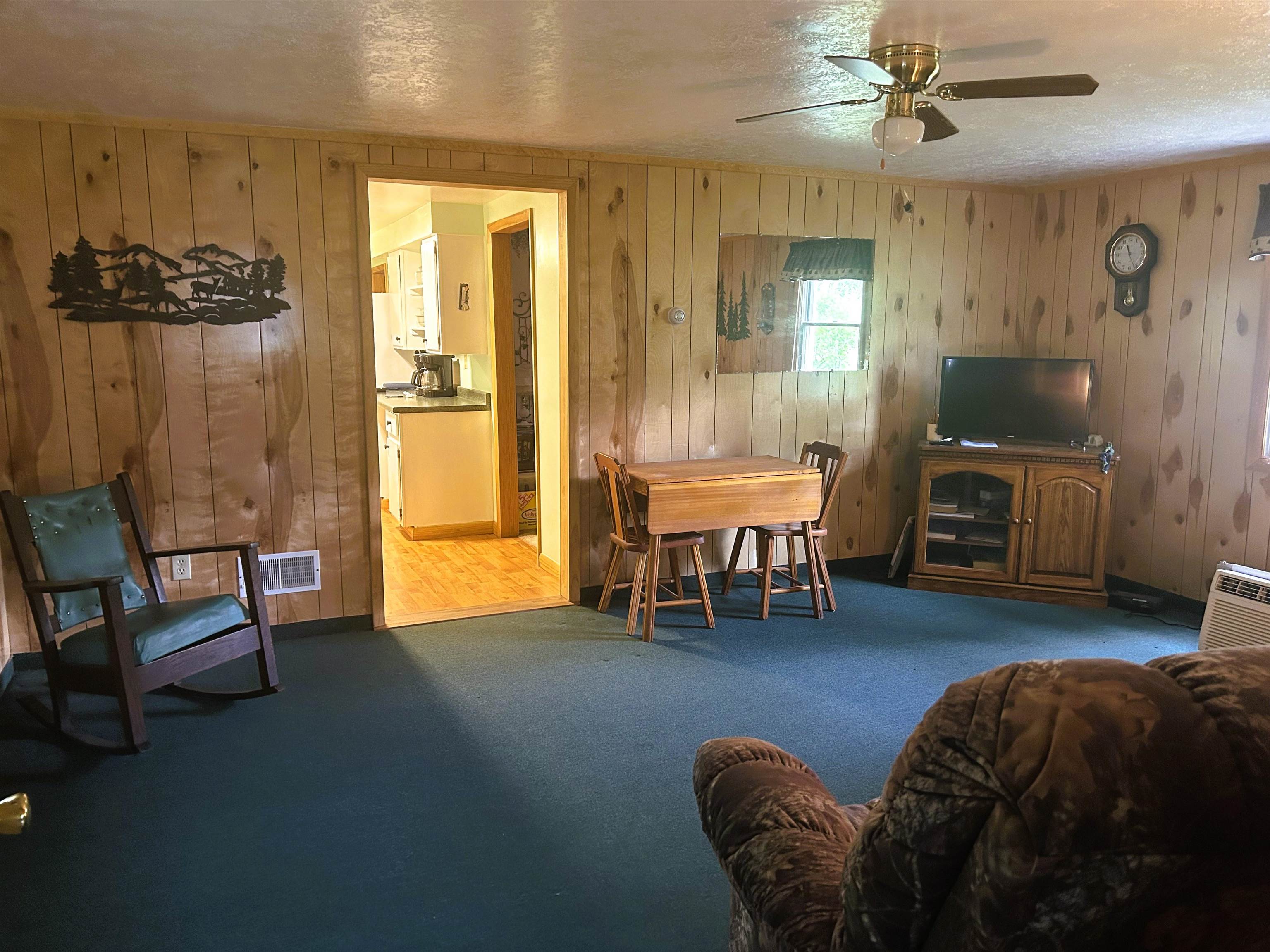 5371 Jewell Road Property Photo 4