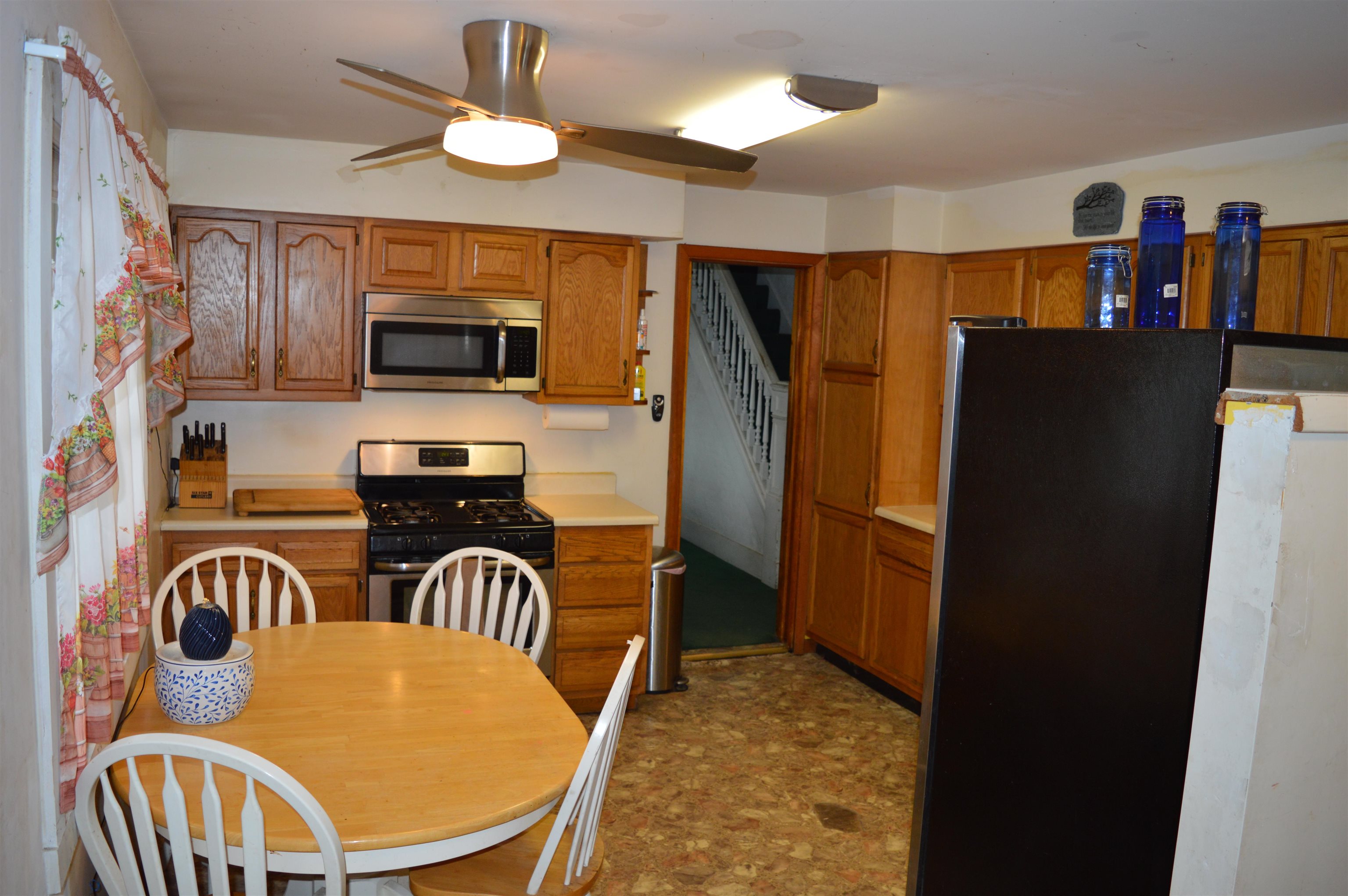 307 Maple Street Property Photo 4