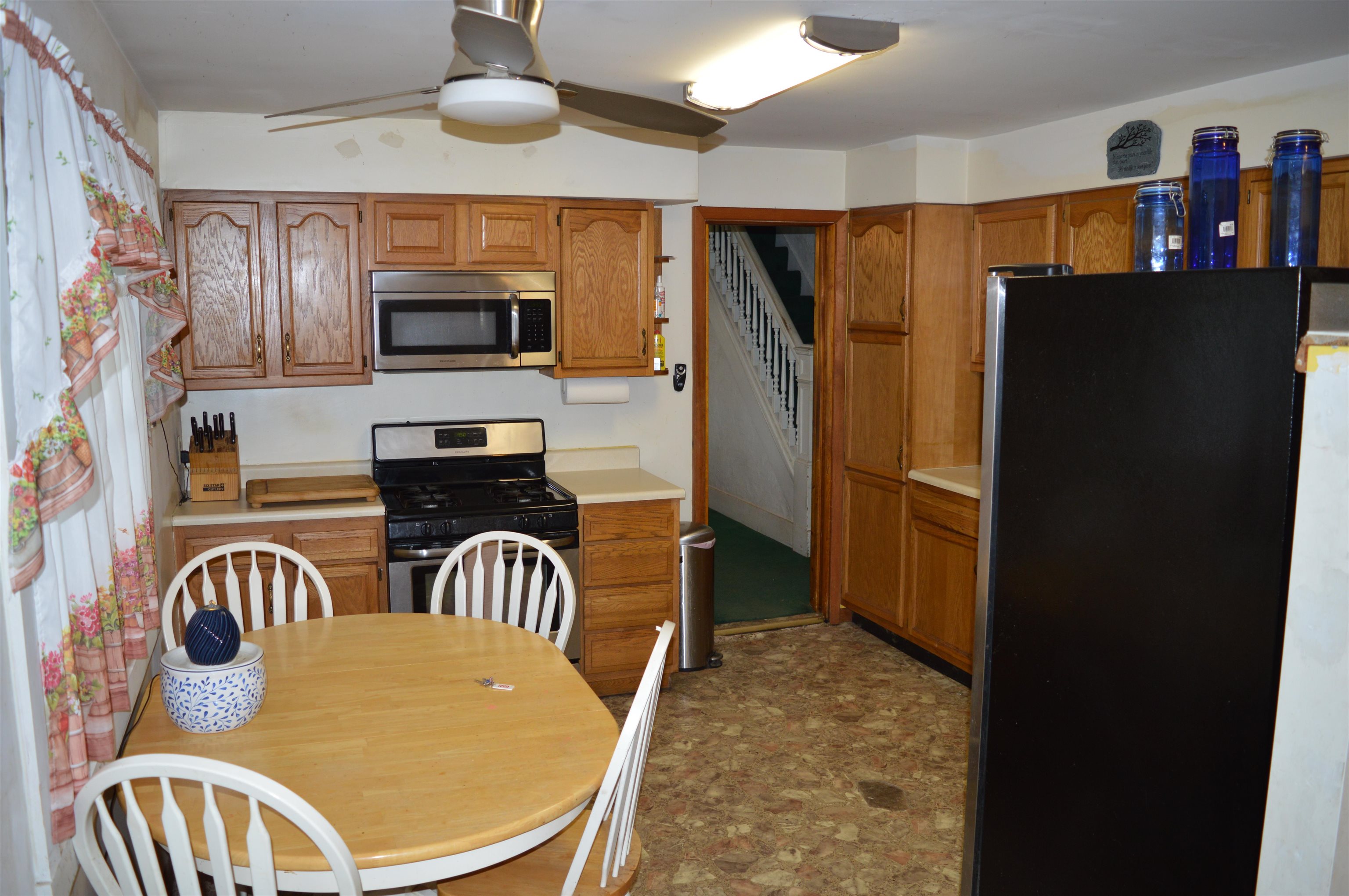 307 Maple Street Property Photo 5