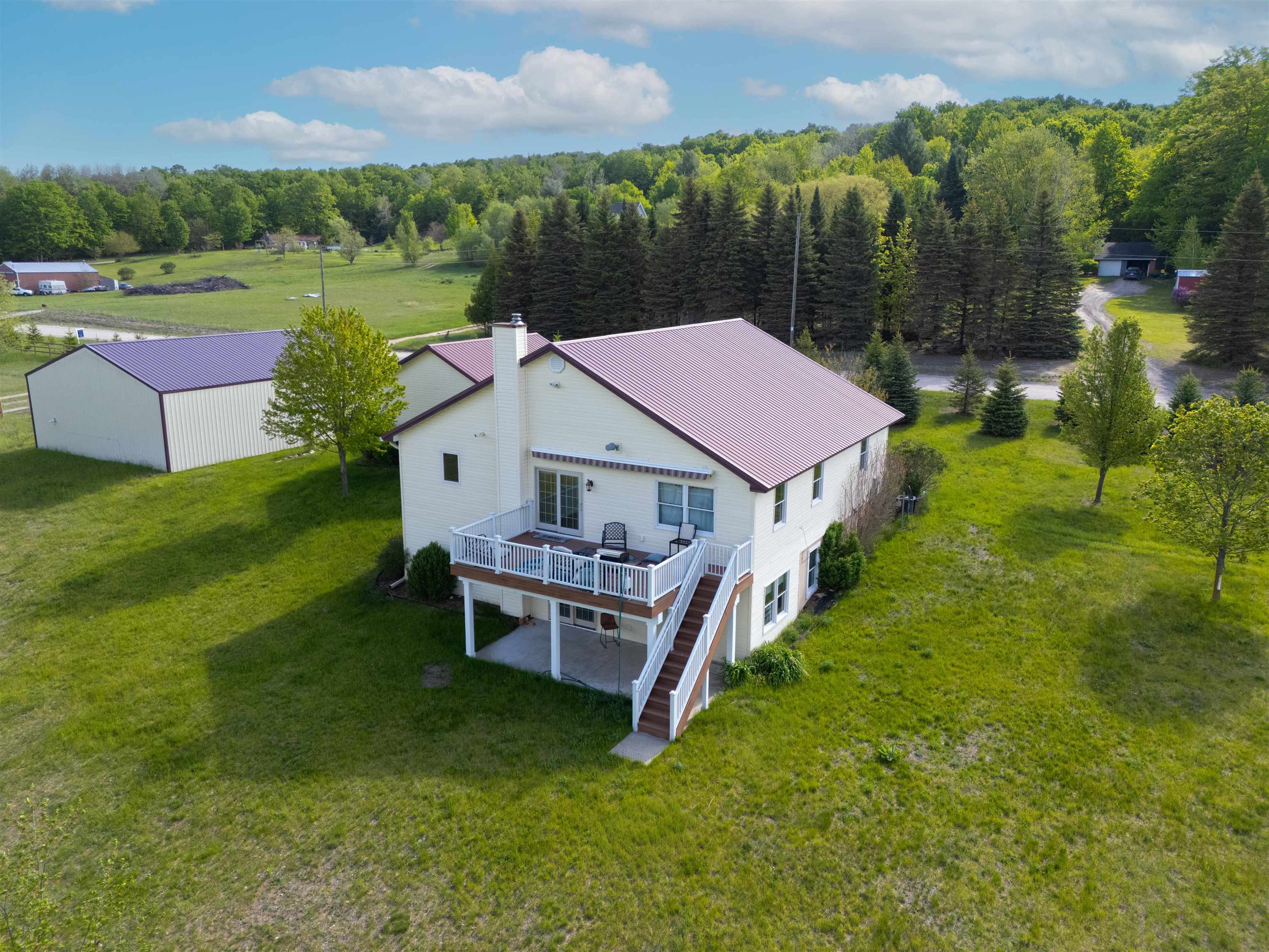7495 Bennett Road Property Photo 6