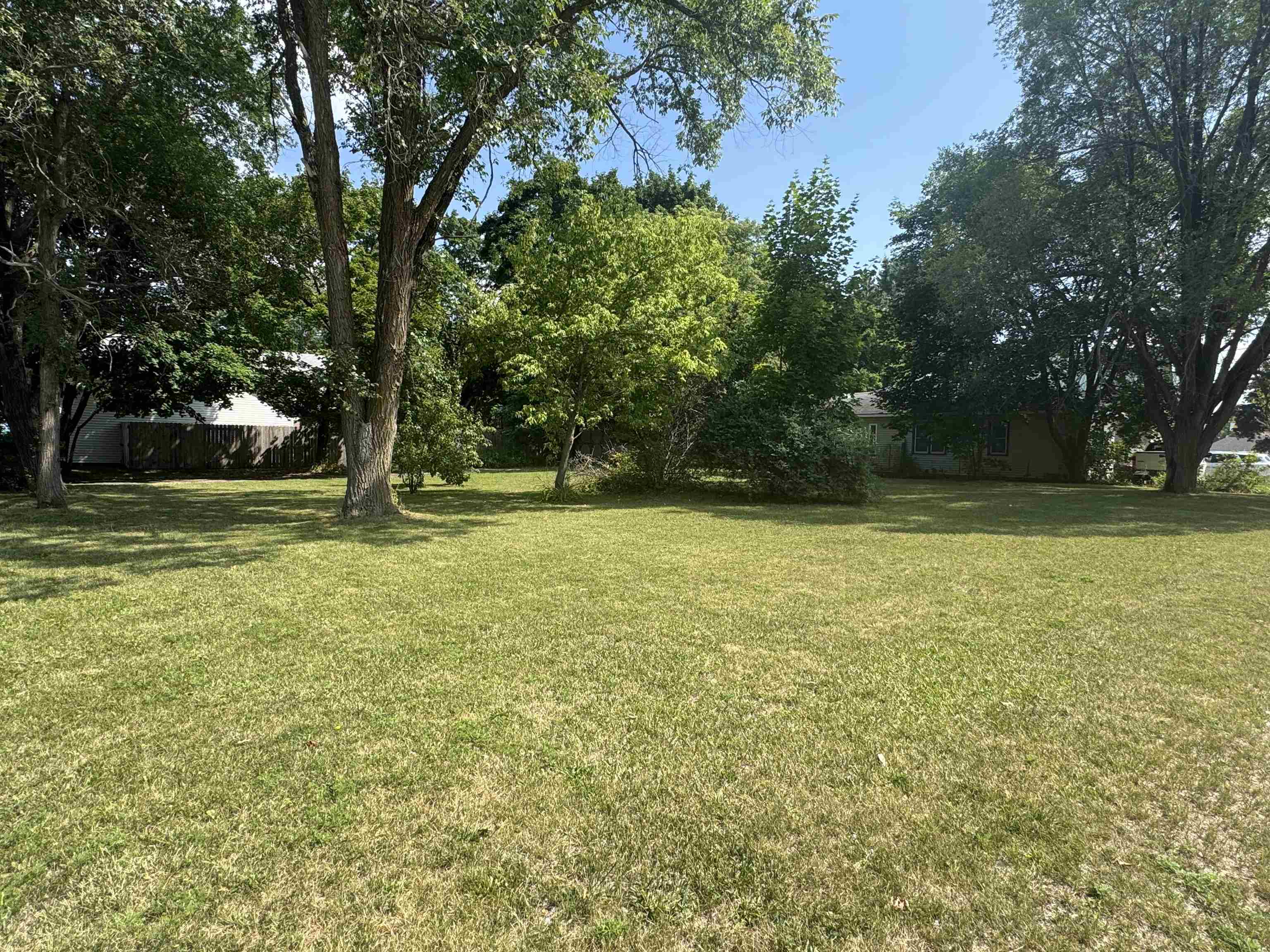 222 N Main Street Property Photo 1
