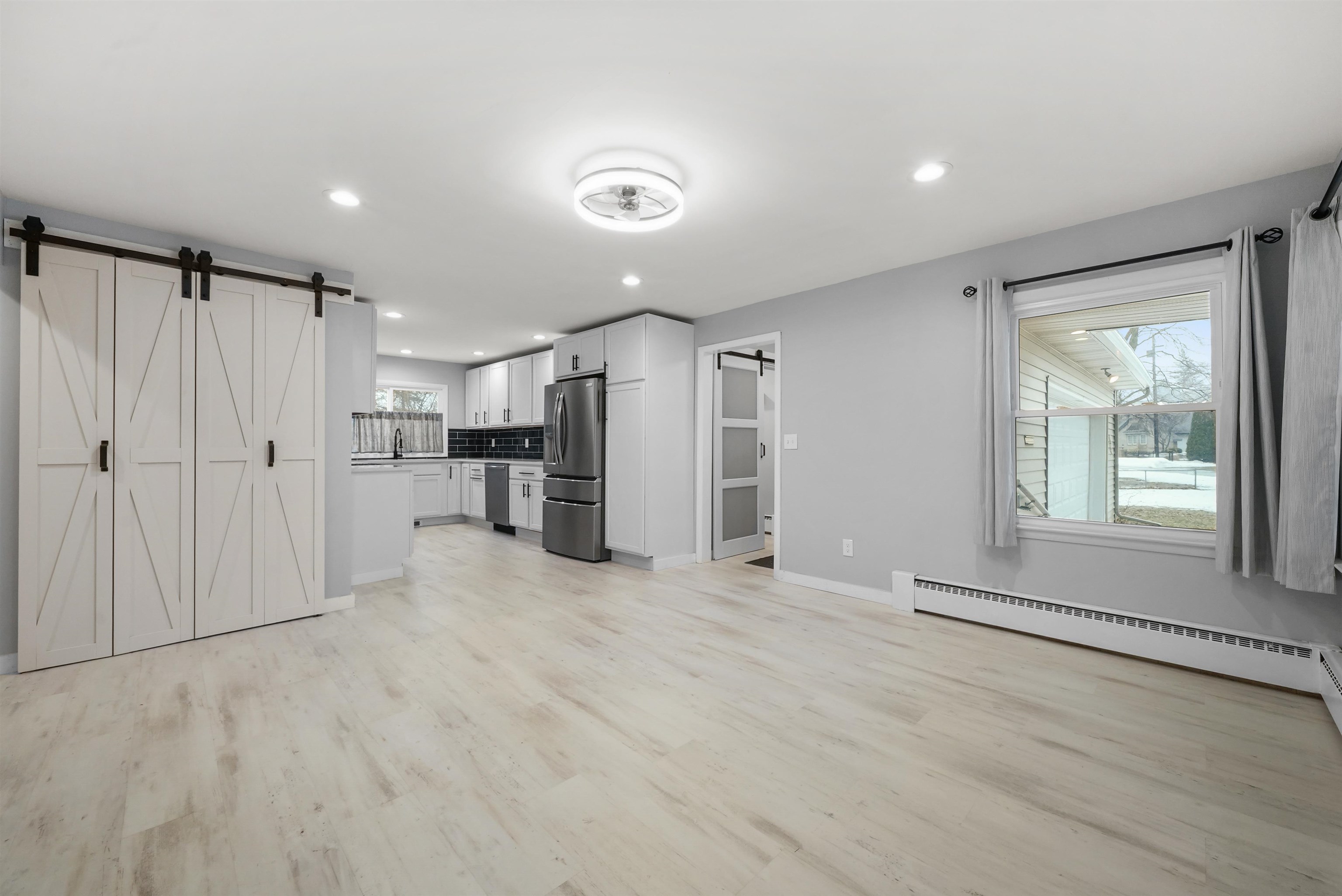 616 Lakeshore Drive Property Photo 7