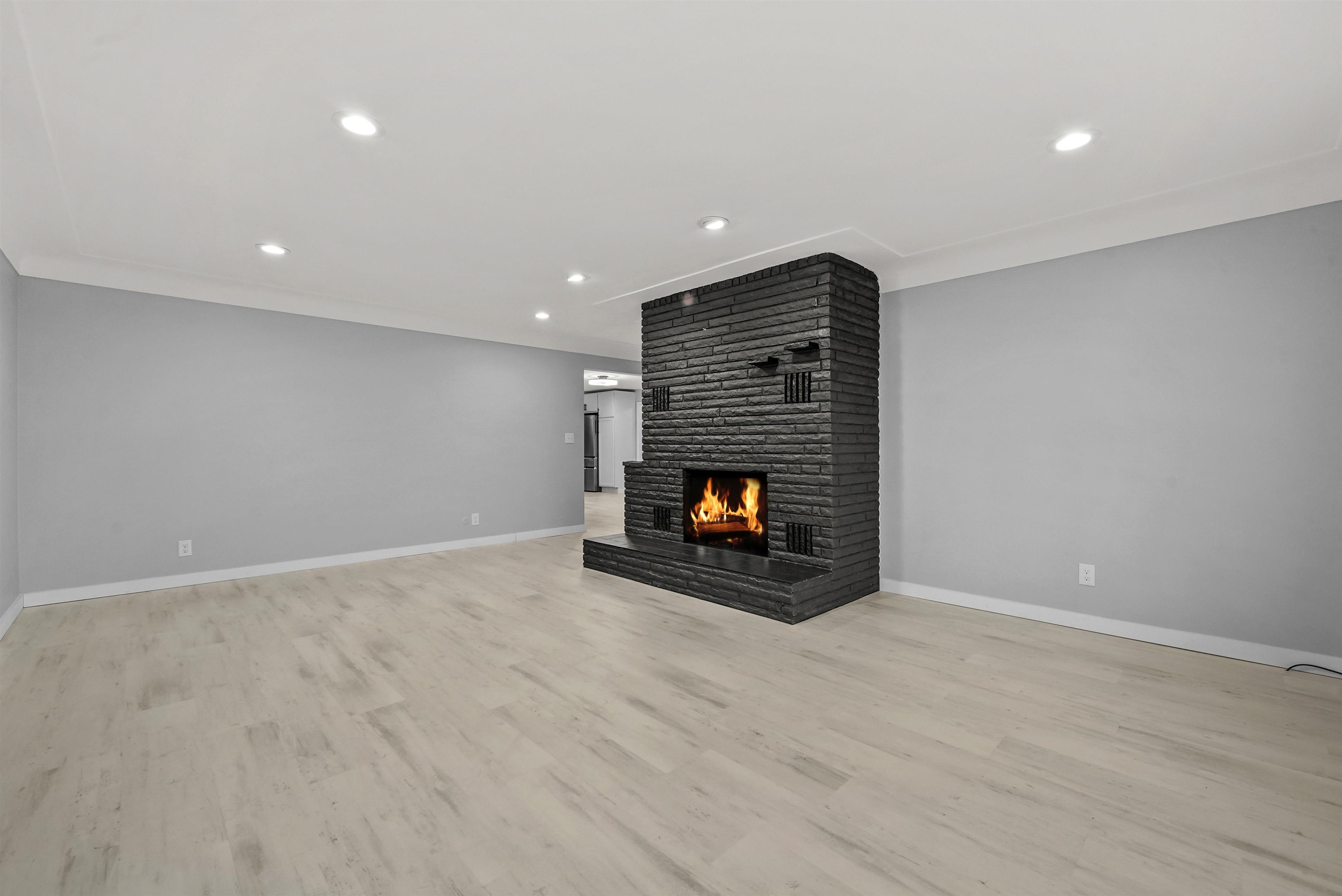 616 Lakeshore Drive Property Photo 18