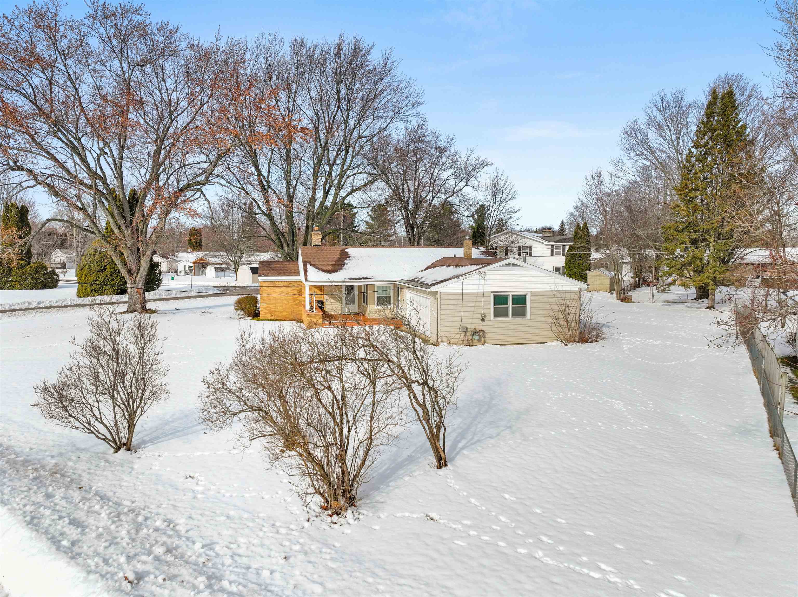 616 Lakeshore Drive Property Photo 36