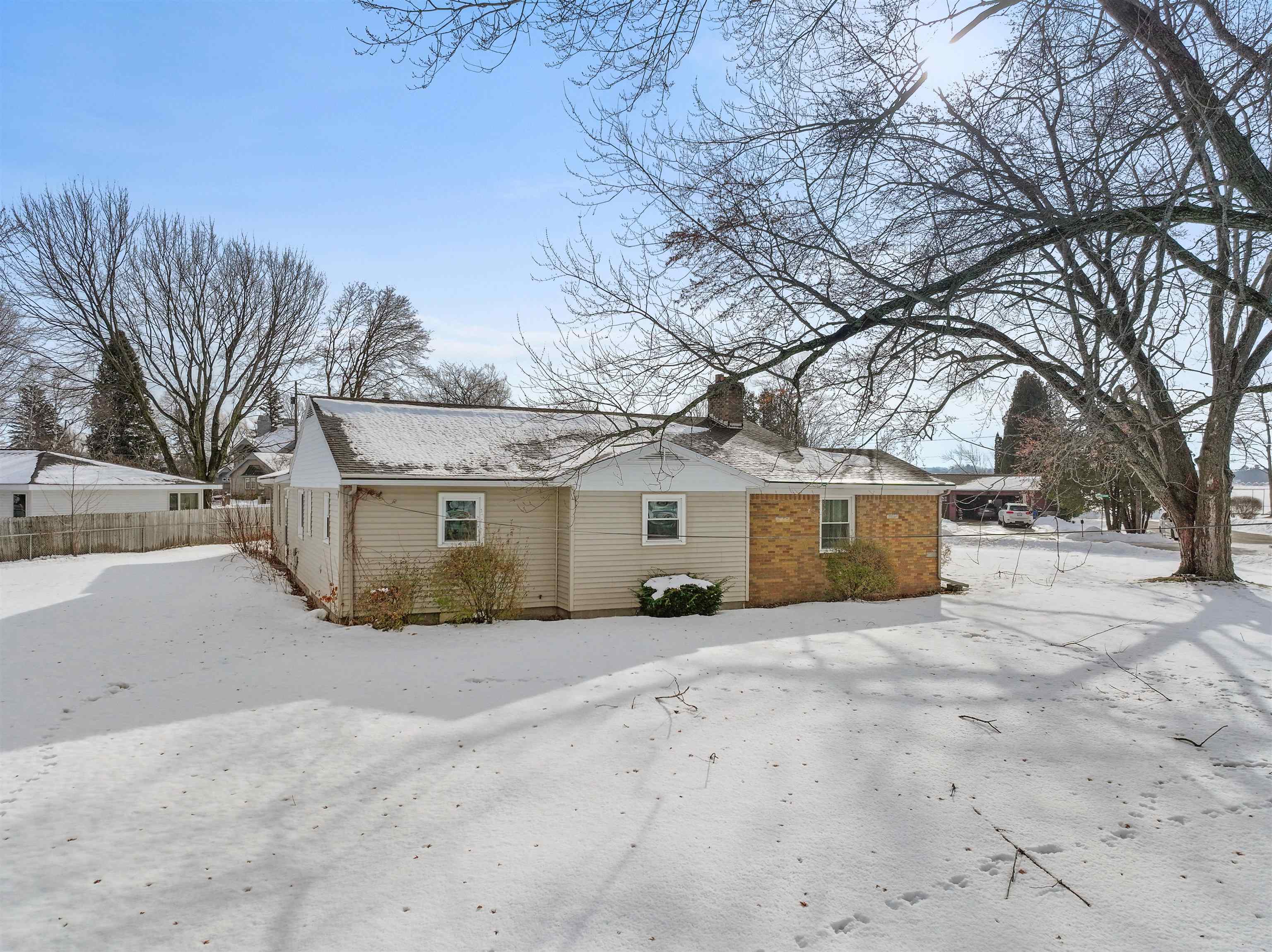 616 Lakeshore Drive Property Photo 38