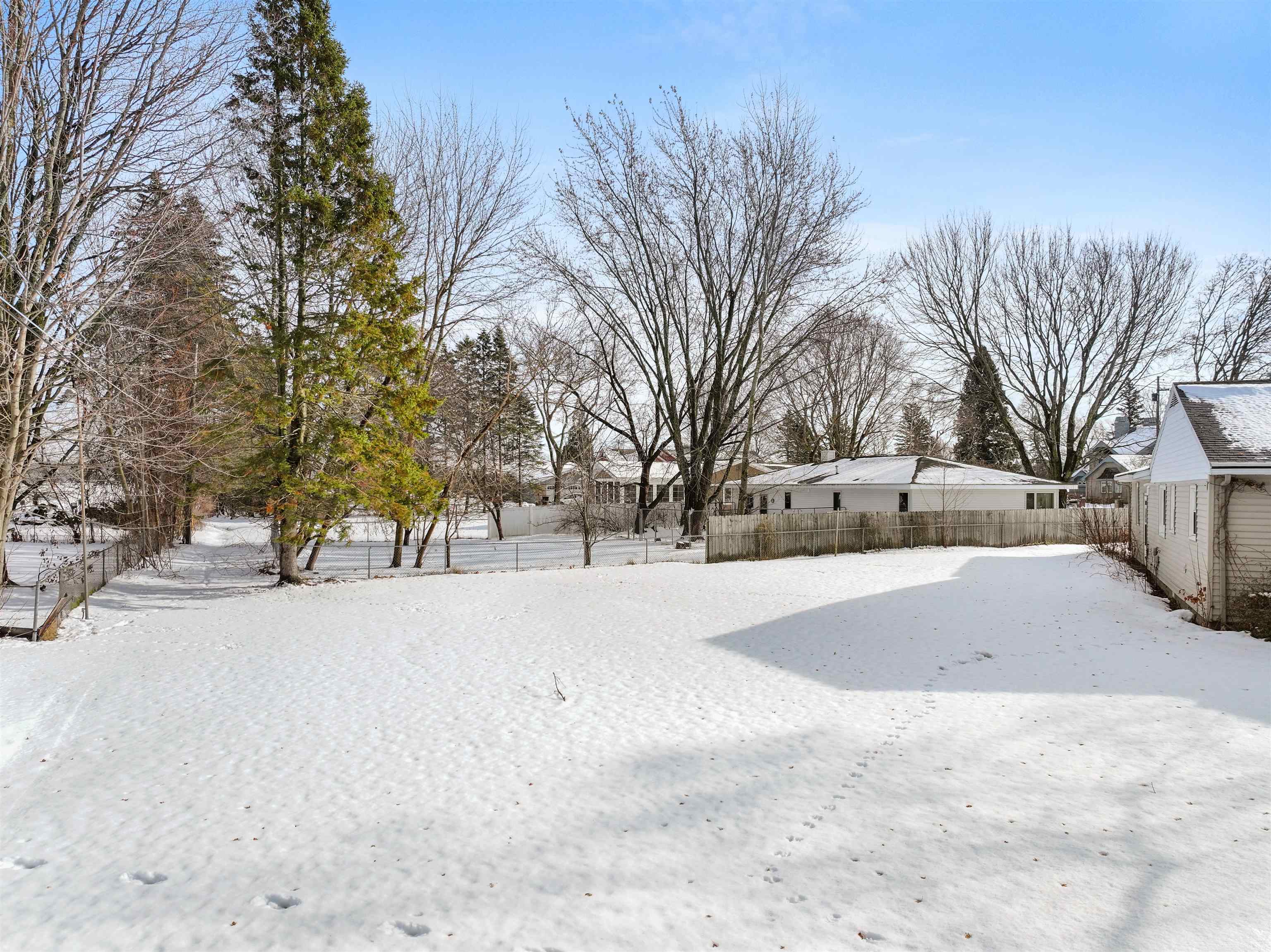 616 Lakeshore Drive Property Photo 39