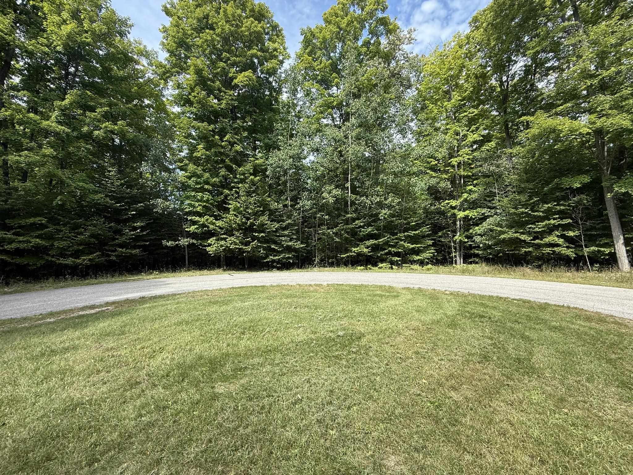 Lot 253 Niblick Court Property Photo 3