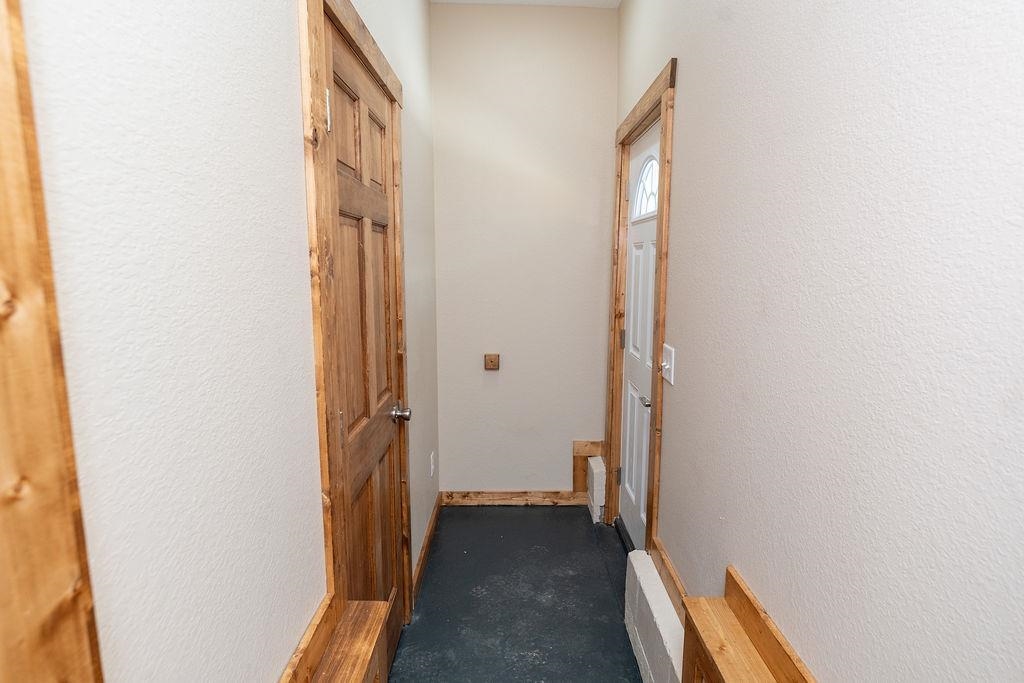 216 W Fifth Street Property Photo 49