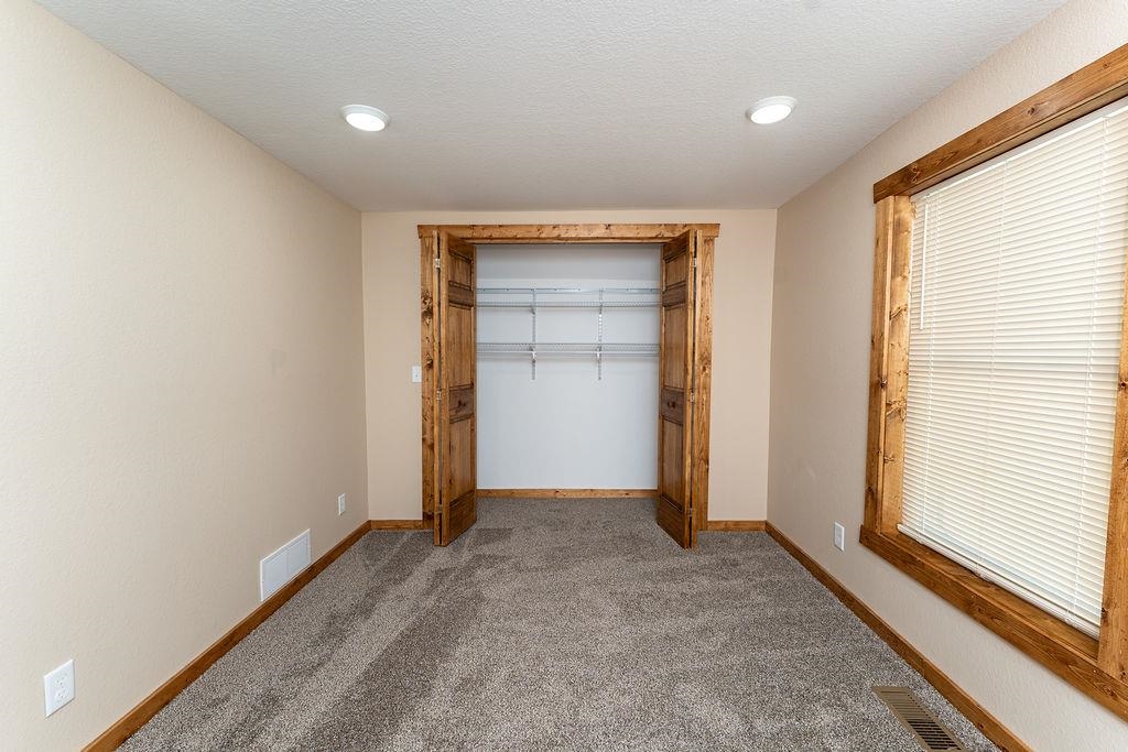 216 W Fifth Street Property Photo 61