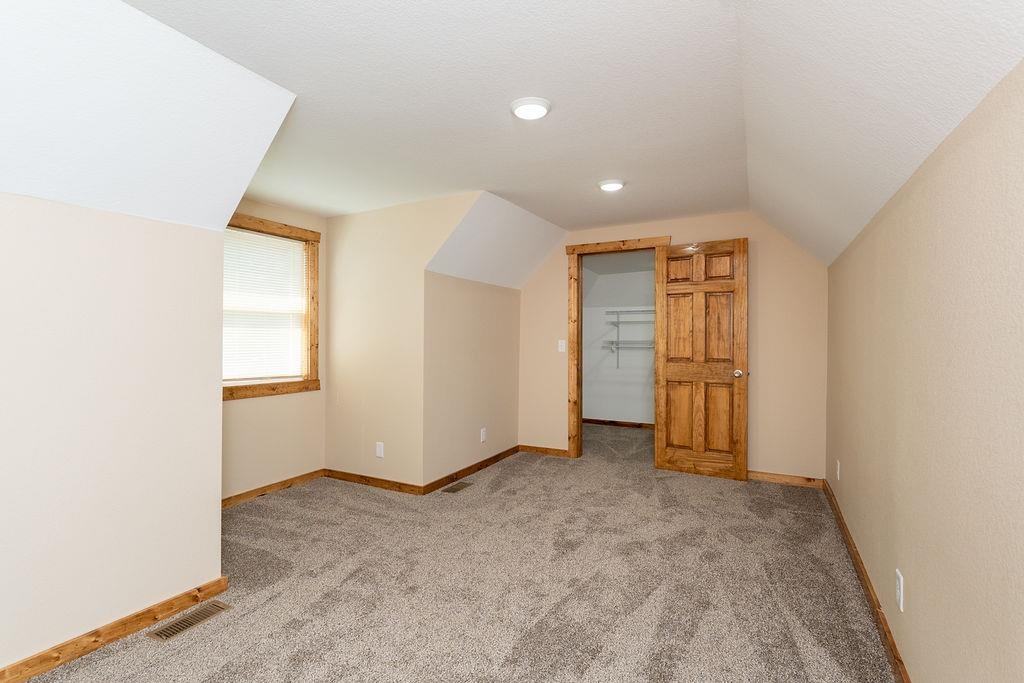 216 W Fifth Street Property Photo 64