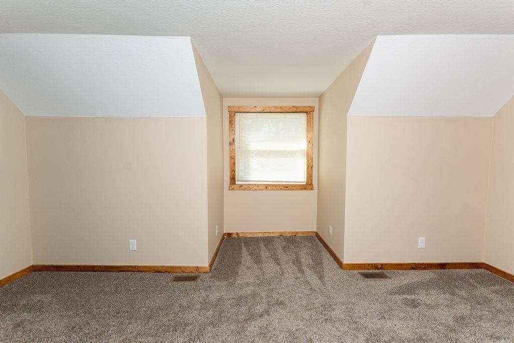 216 W Fifth Street Property Photo 65