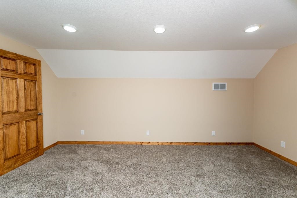 216 W Fifth Street Property Photo 68