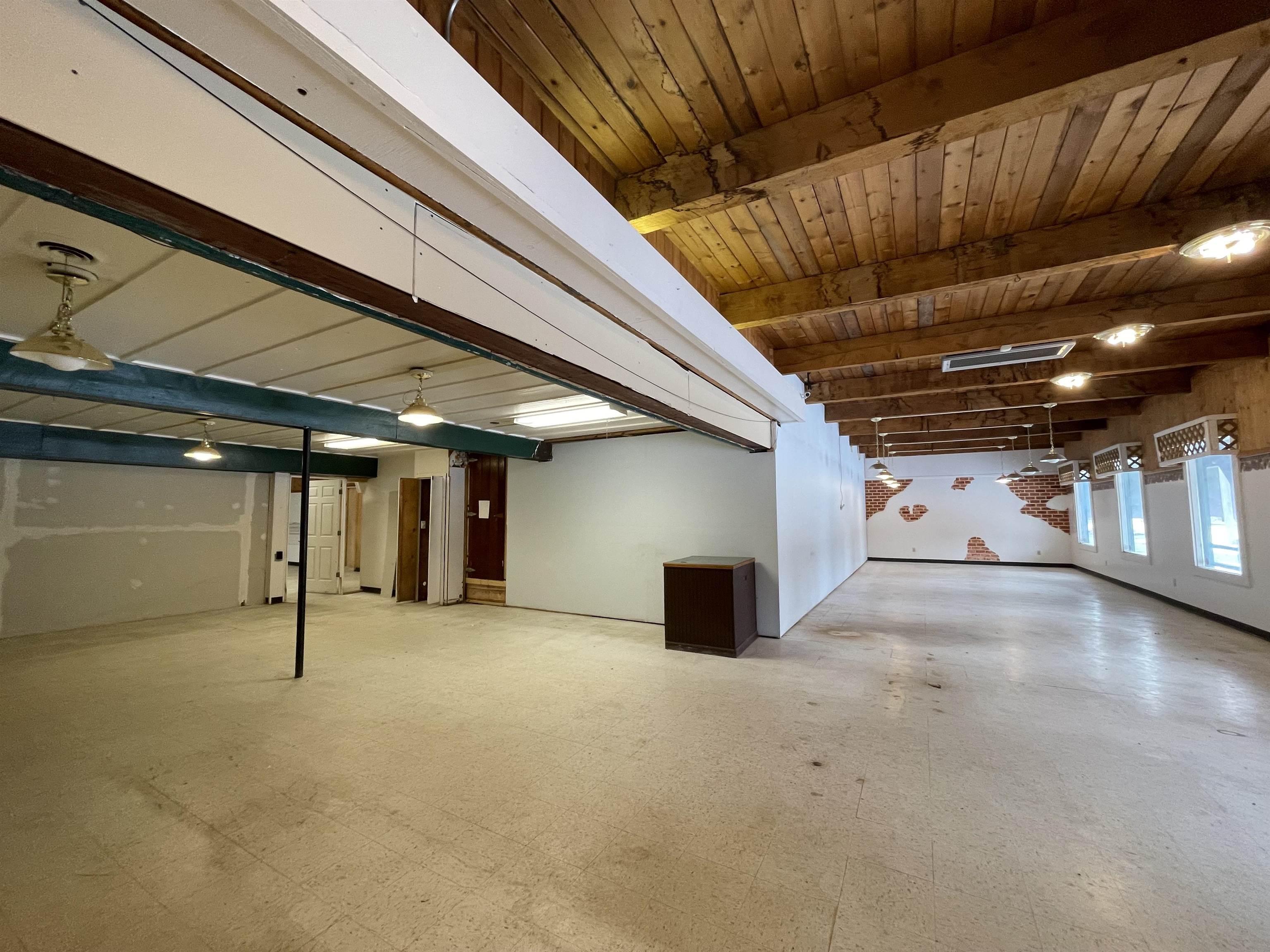 1506 W High Property Photo 9