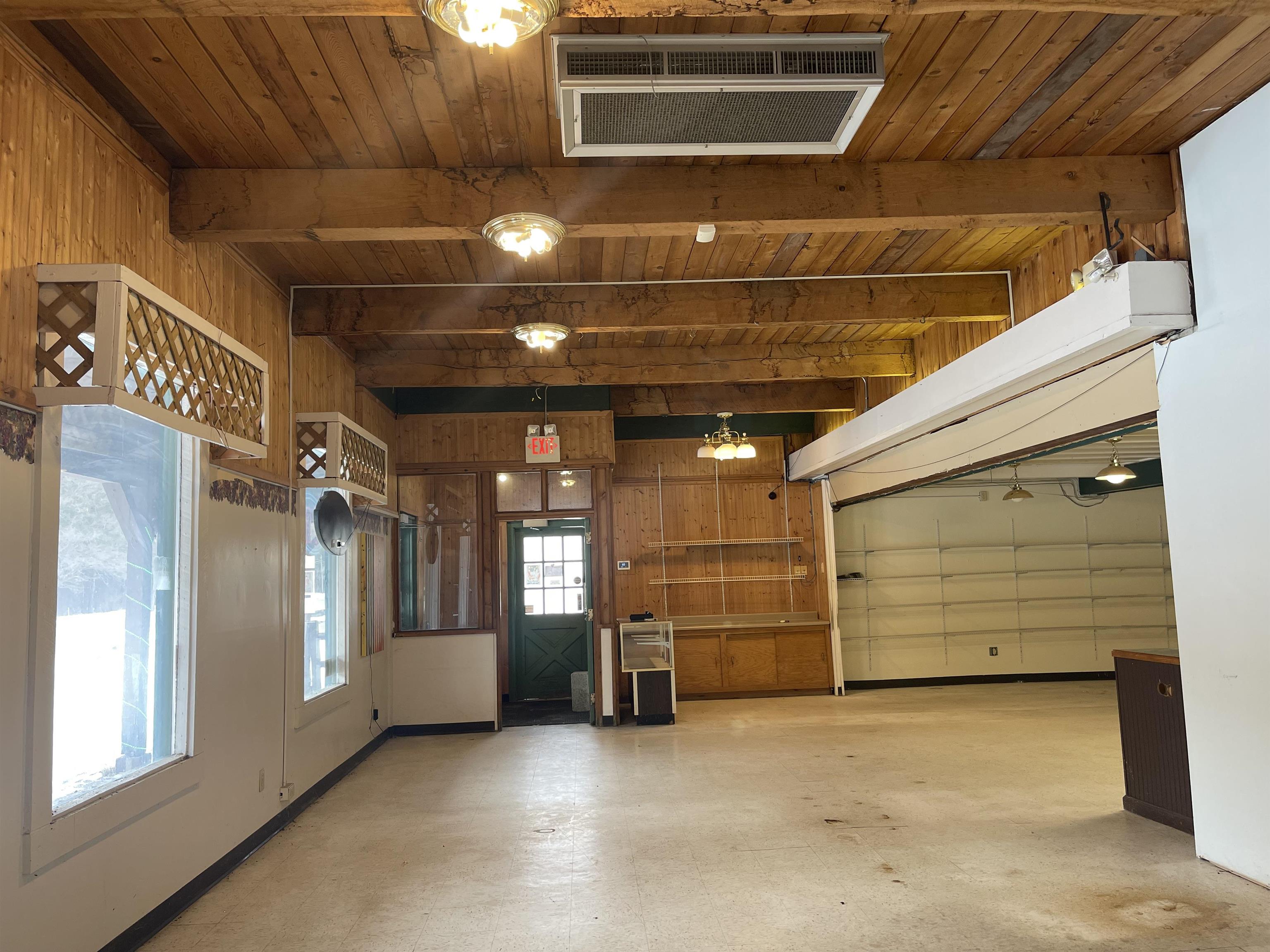 1506 W High Property Photo 17