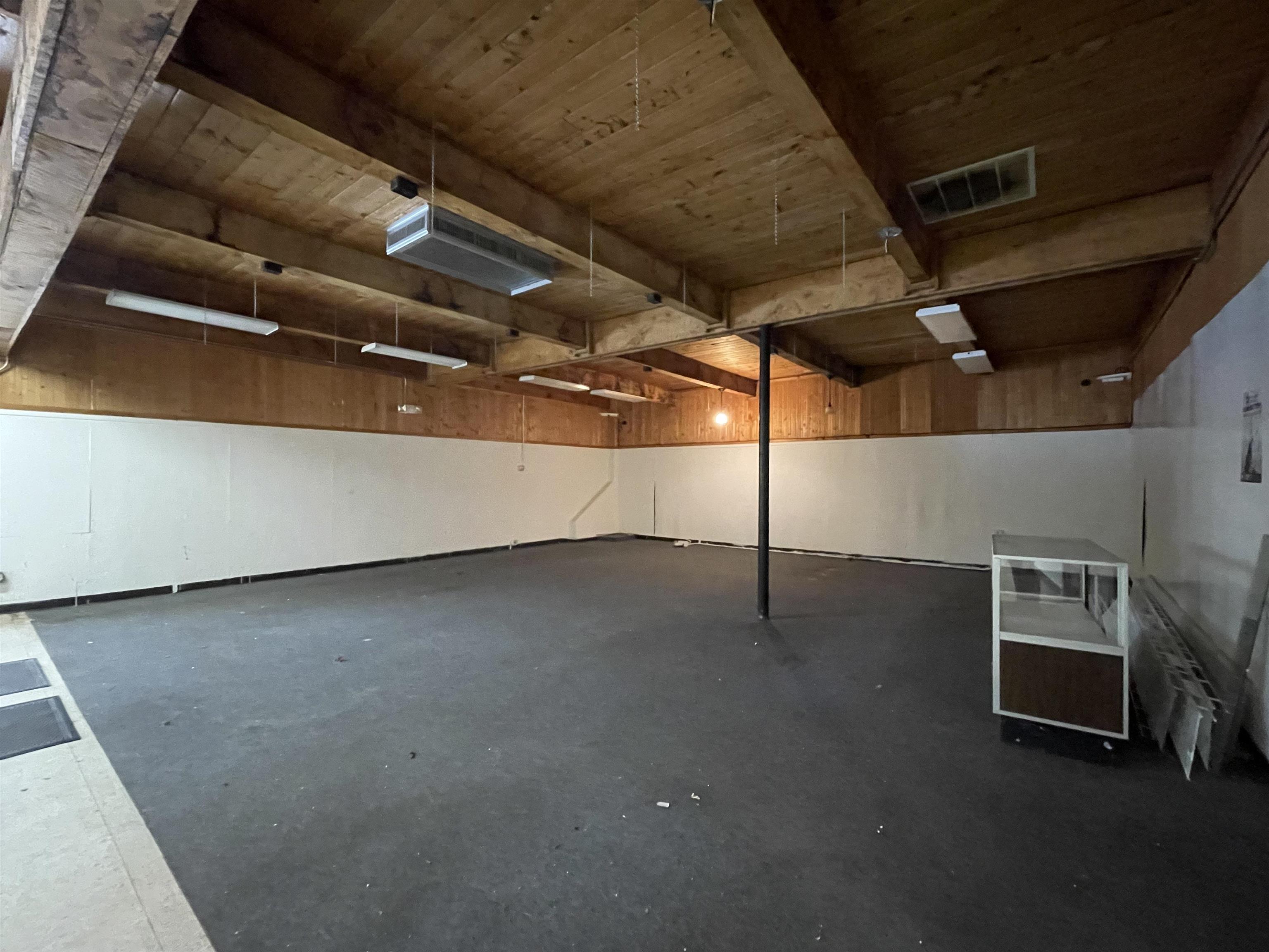 1506 W High Property Photo 30
