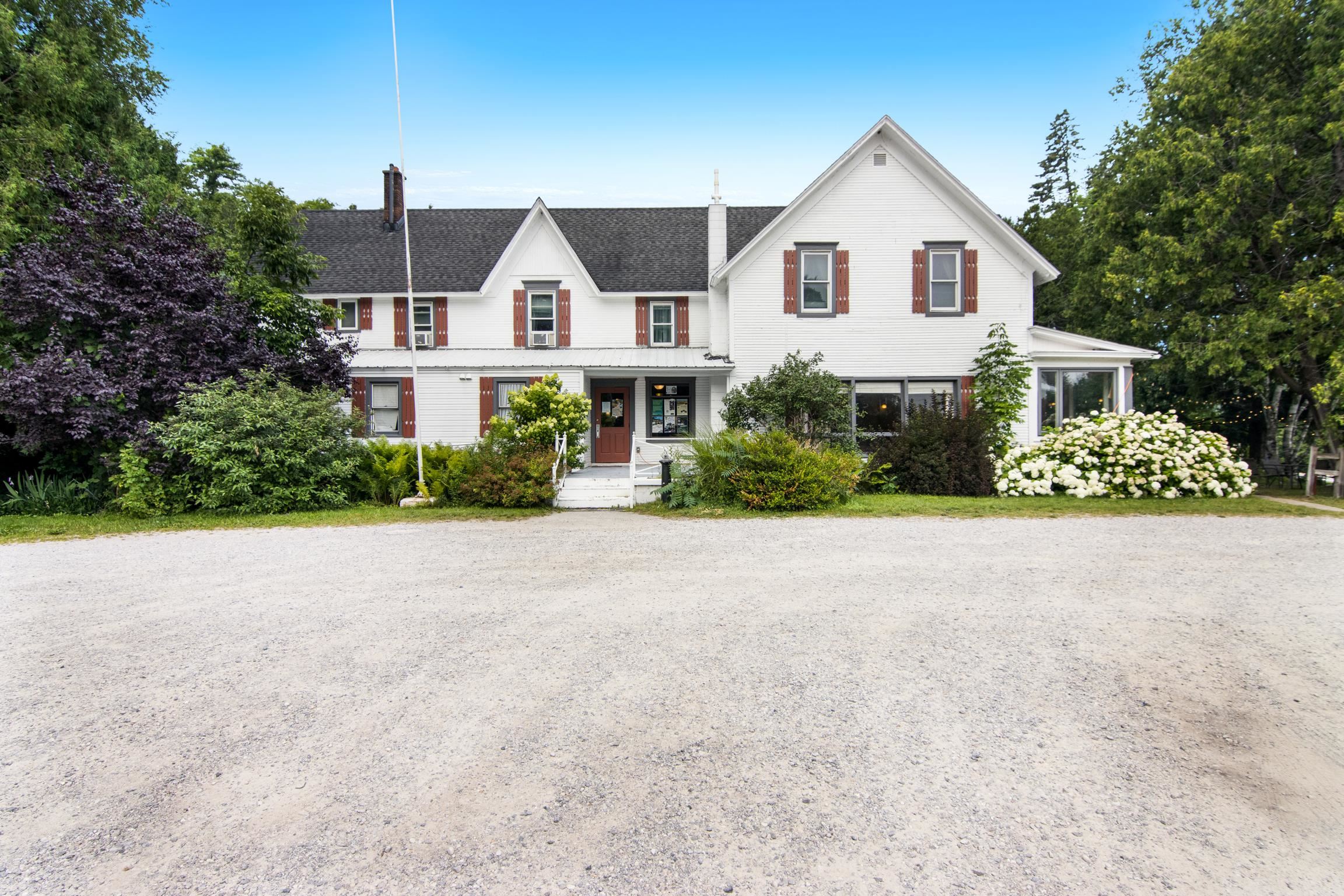 149 E Harbor Highway Property Photo 2