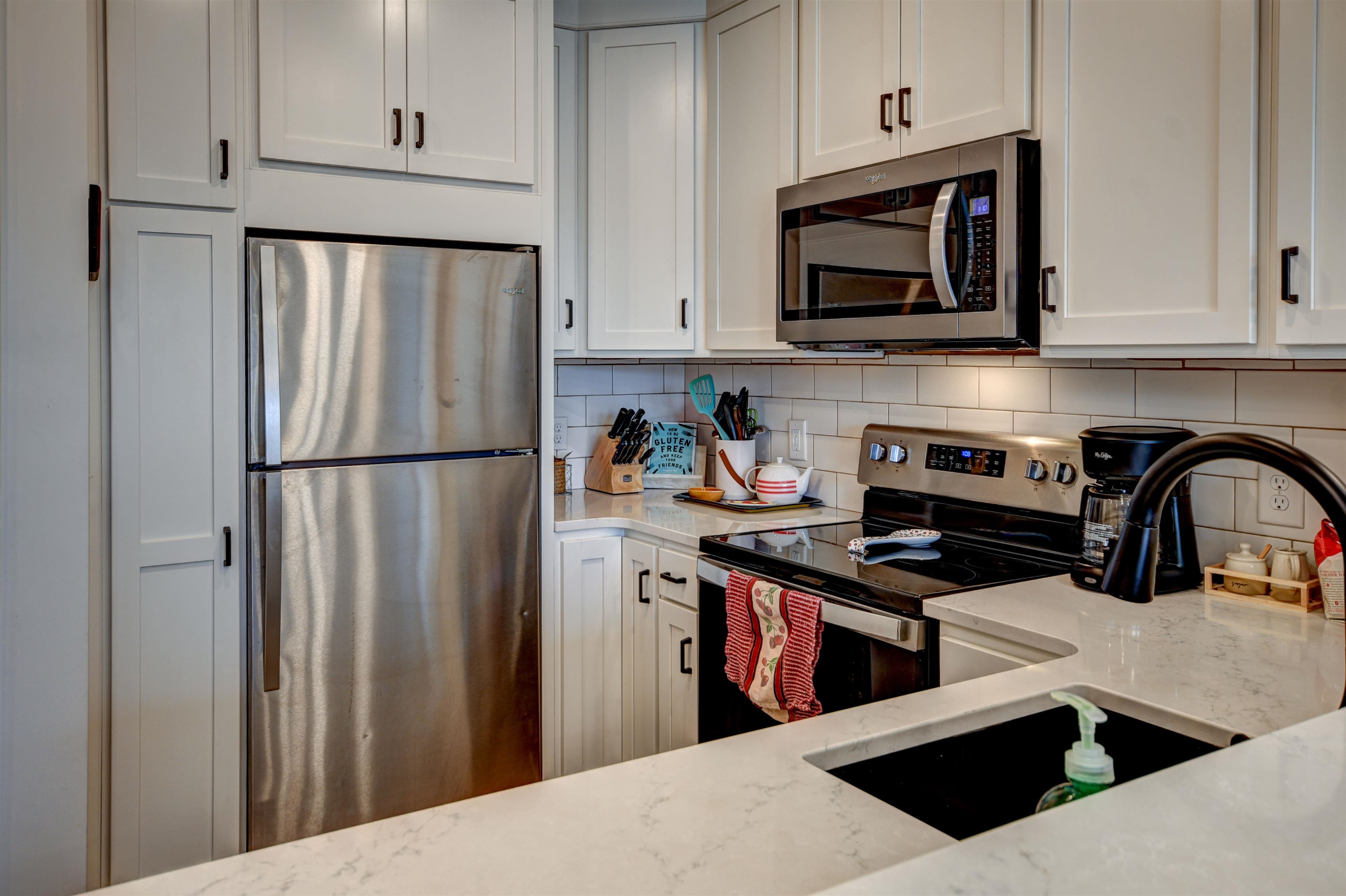208 Gillis Street Property Photo 20